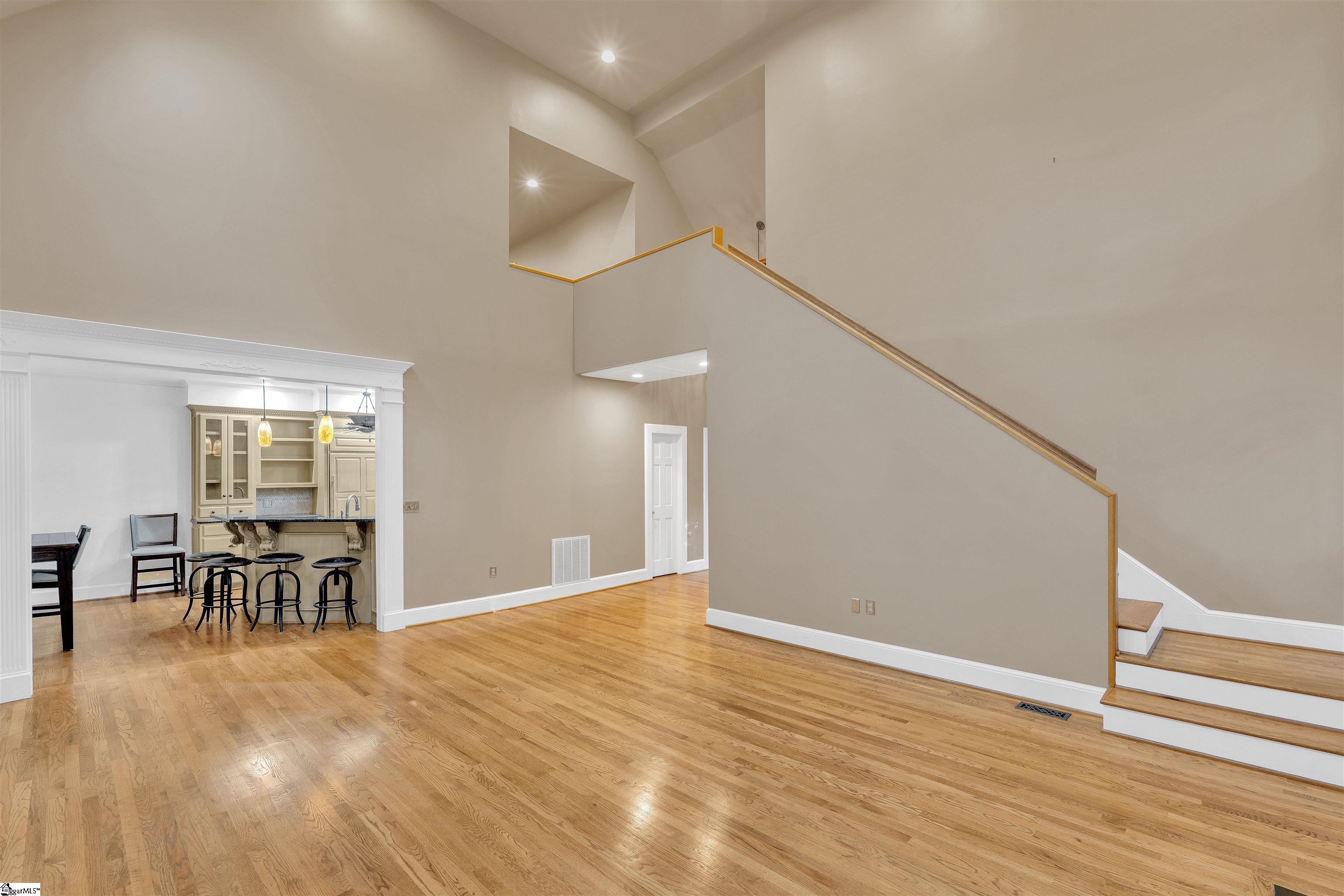 388 Pinehurst Drive Property Photo 11