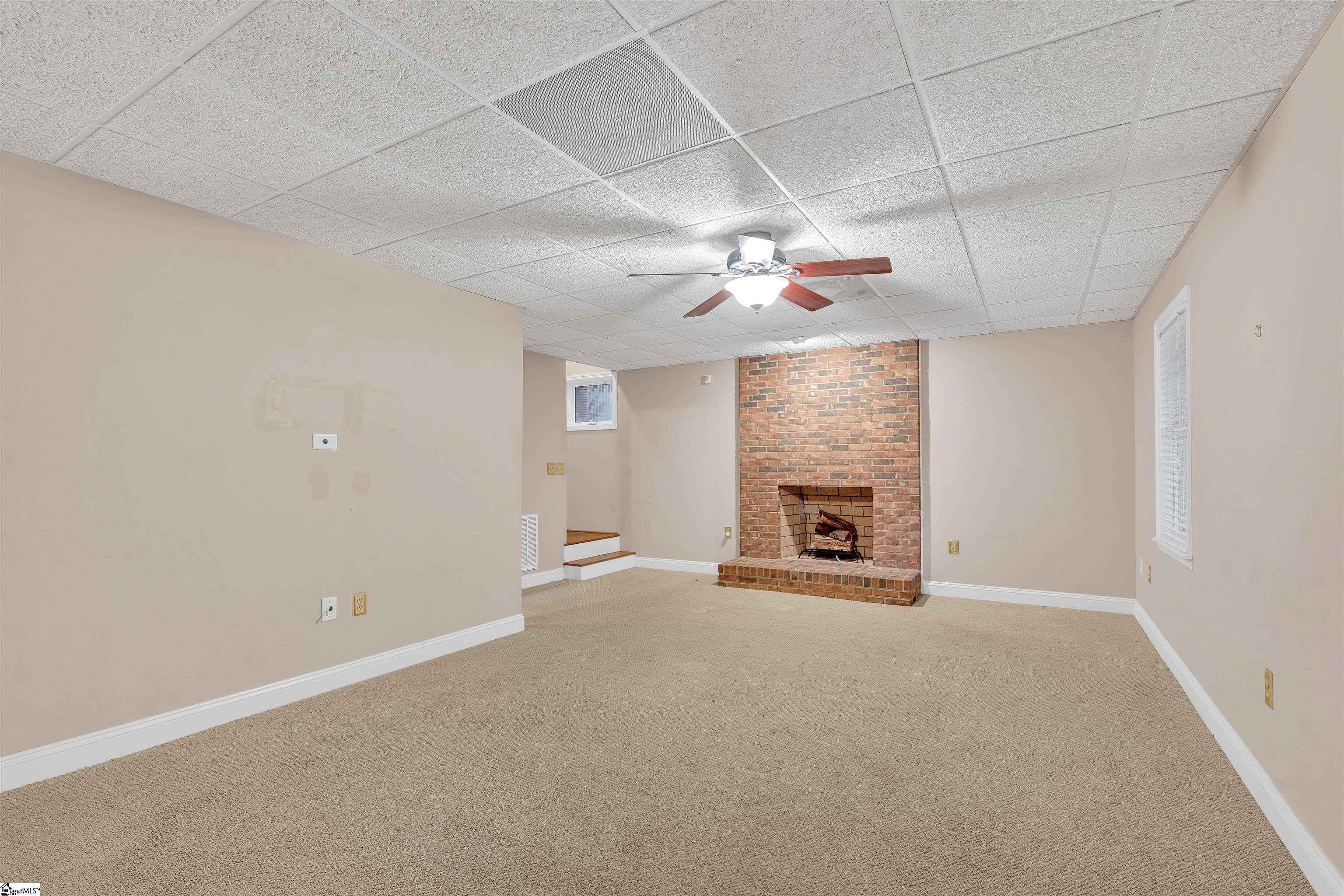 388 Pinehurst Drive Property Photo 20