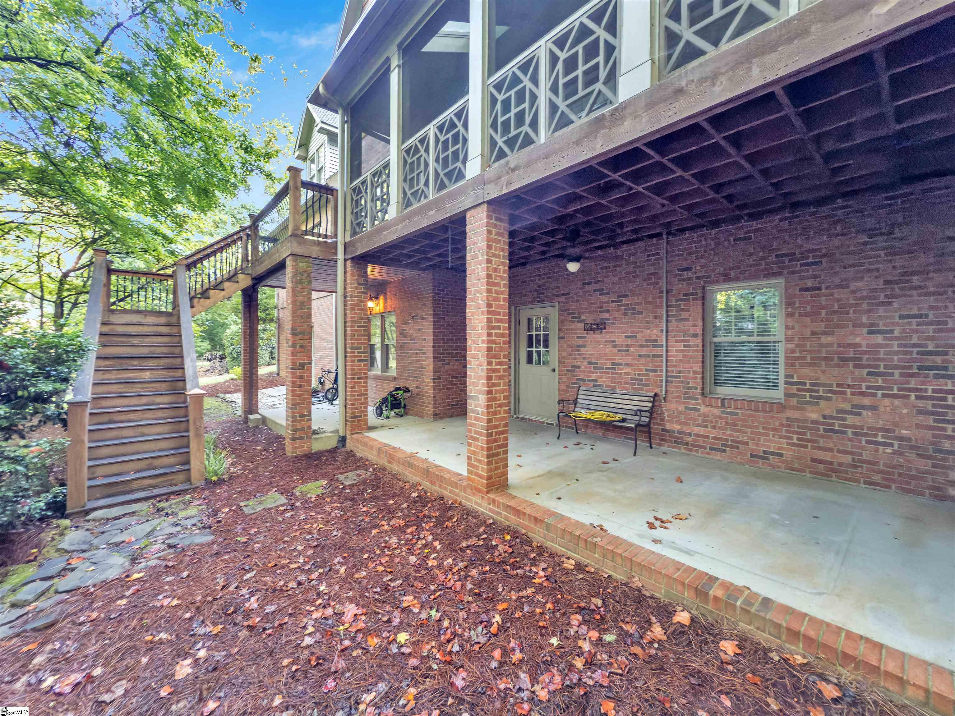 388 Pinehurst Drive Property Photo 24