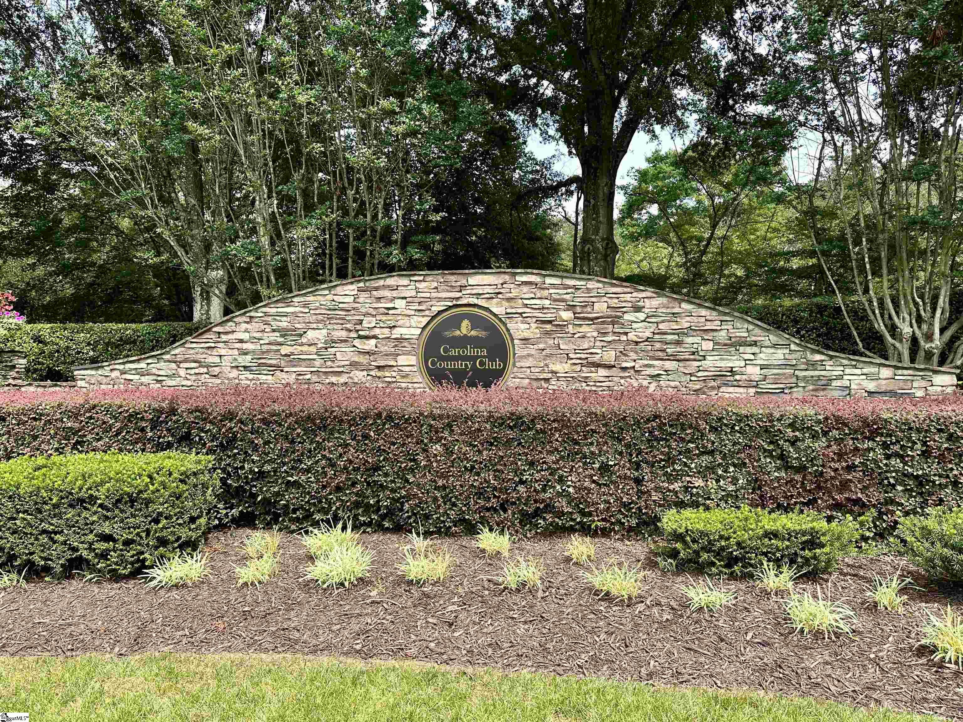 388 Pinehurst Drive Property Photo 28