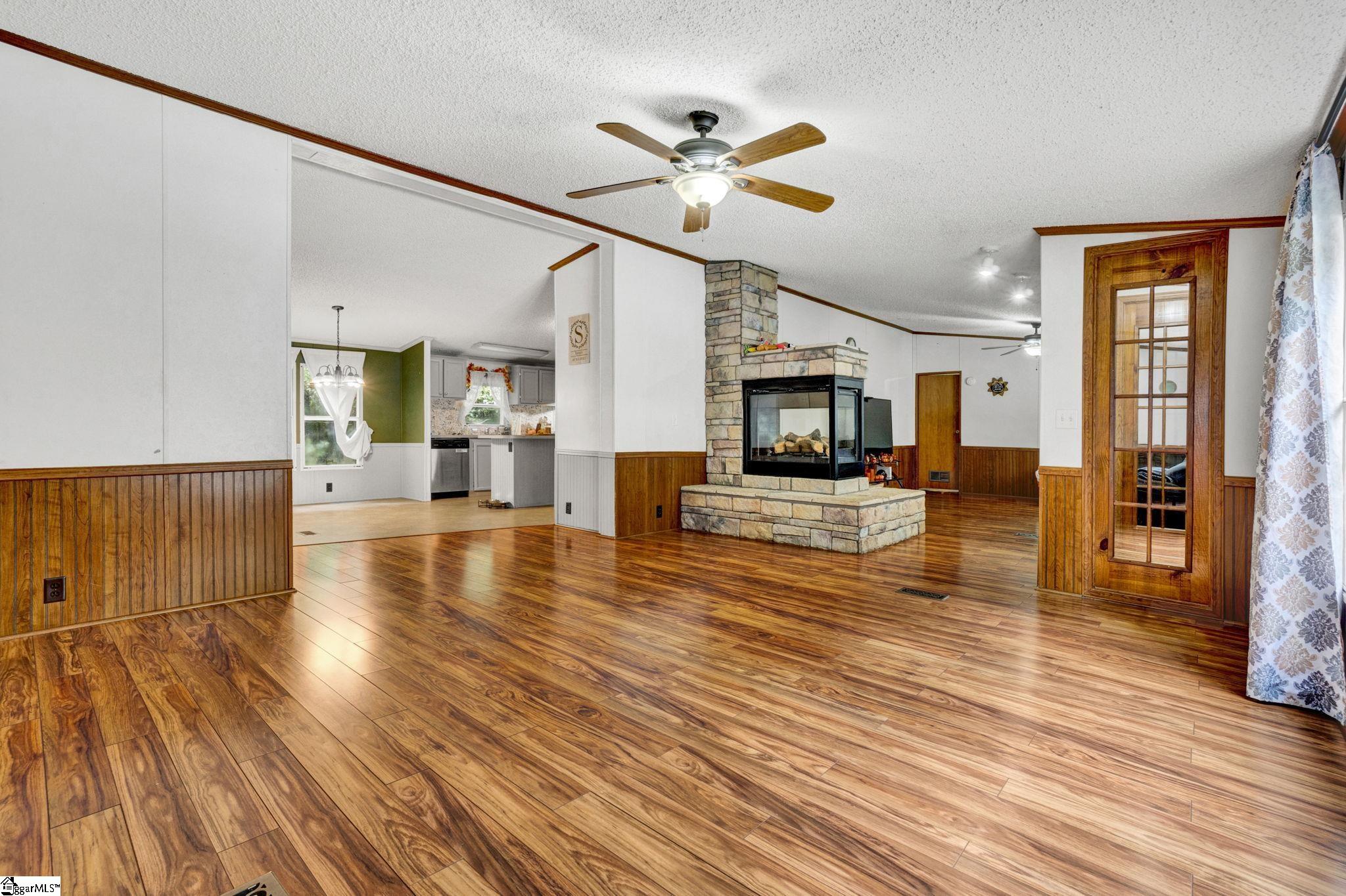 427 Whitt Road Property Photo 10