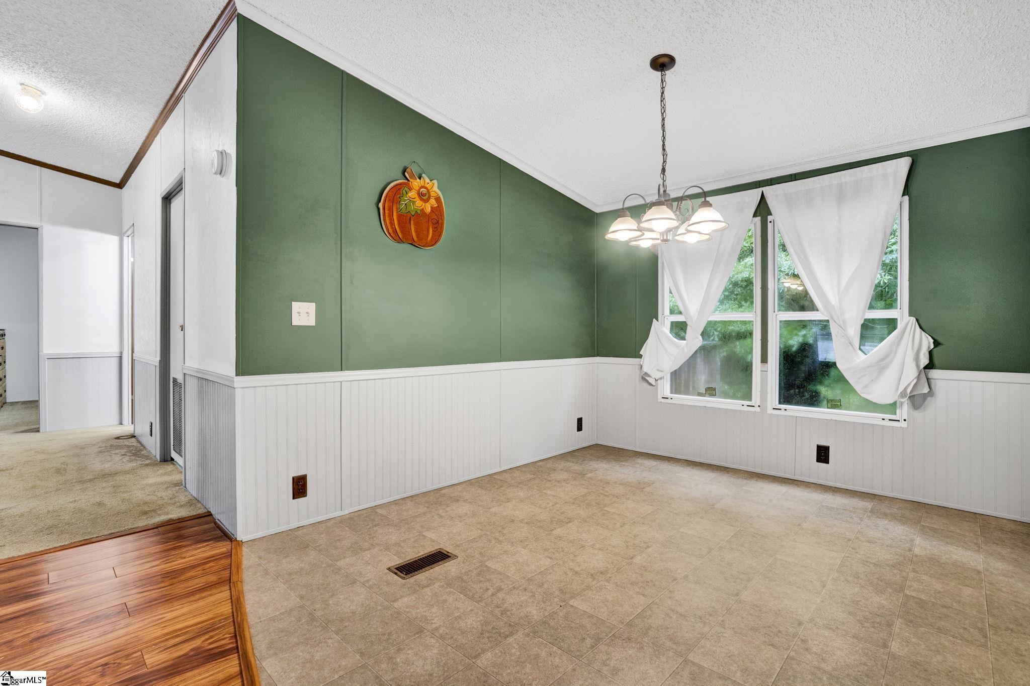 427 Whitt Road Property Photo 17