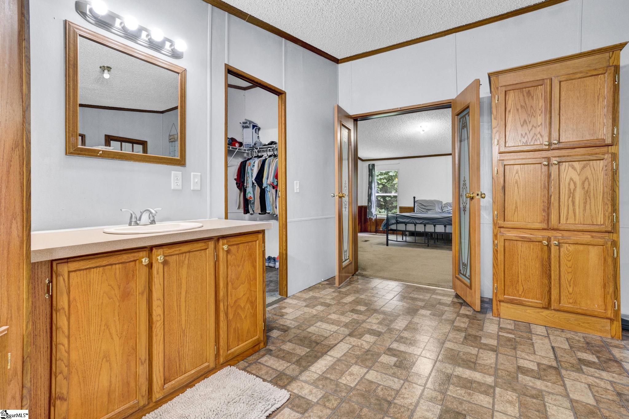 427 Whitt Road Property Photo 23