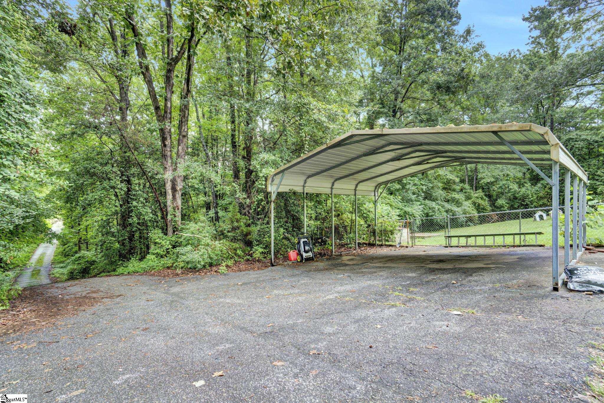 427 Whitt Road Property Photo 33