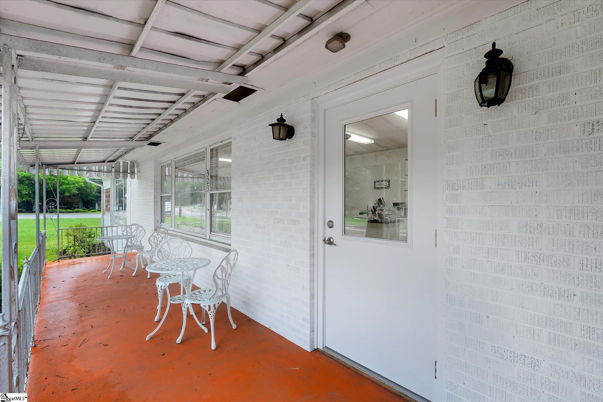 323 W Georgia Road Property Photo 4