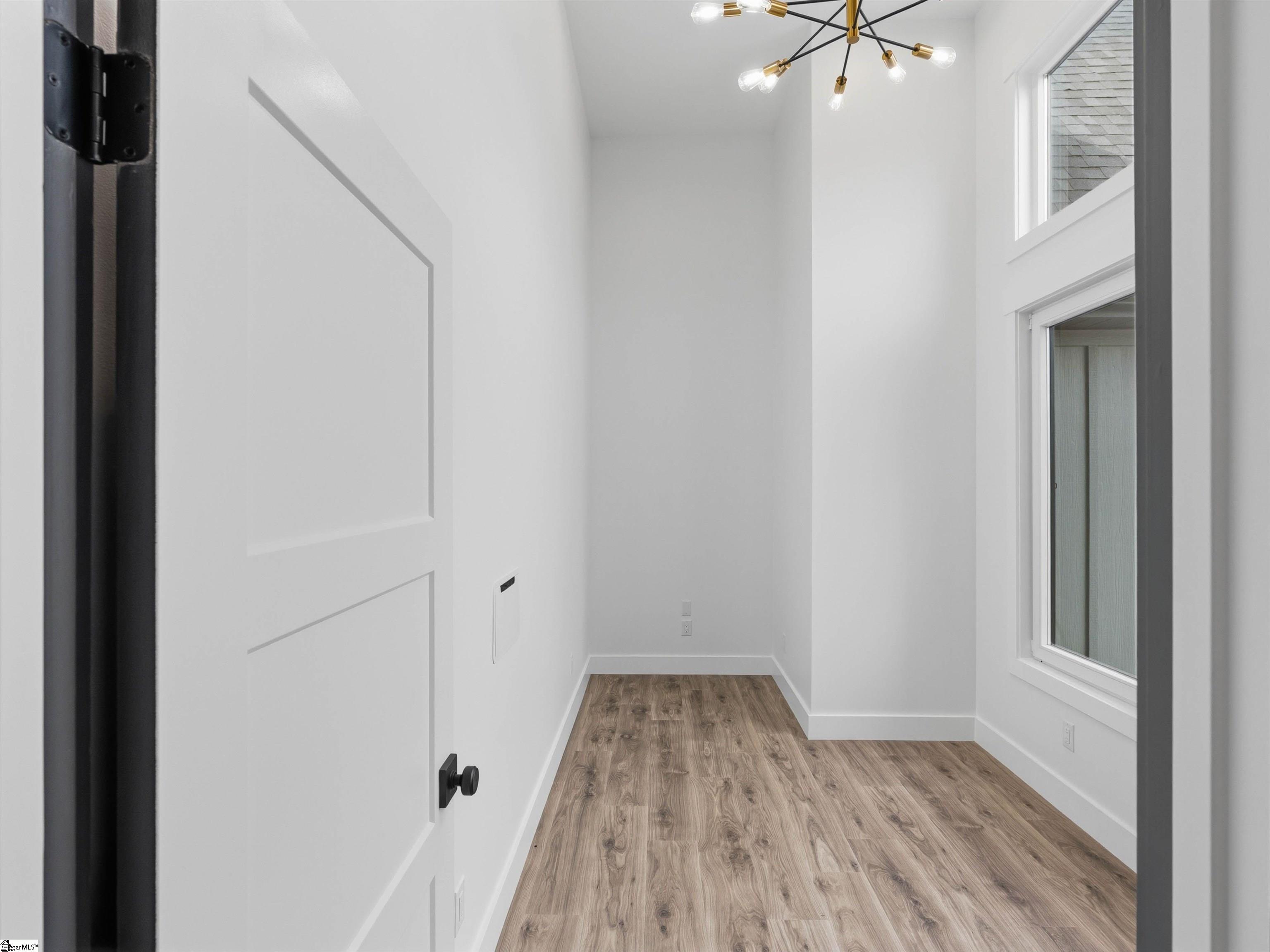738 New South Court Property Photo 23