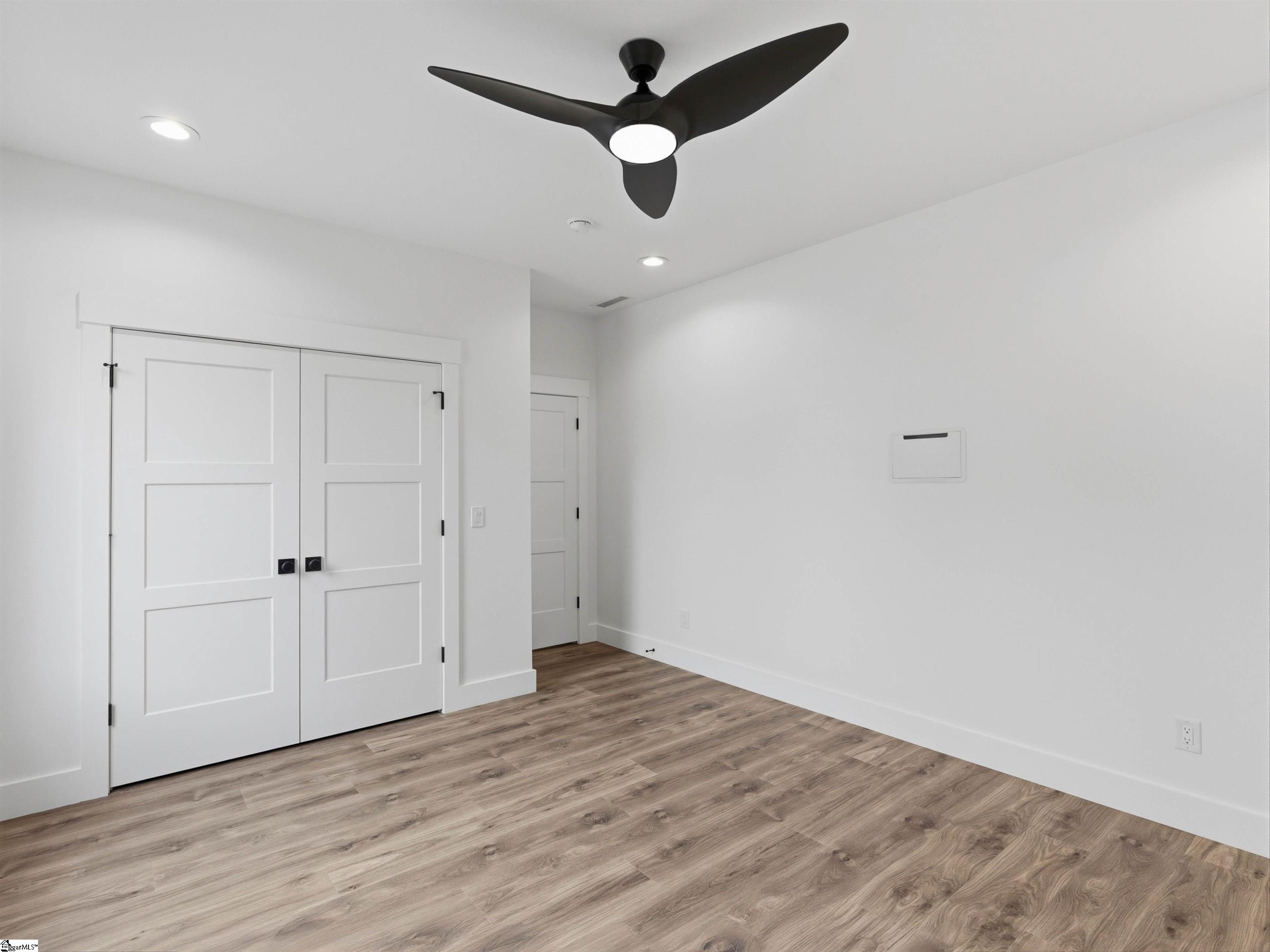 738 New South Court Property Photo 27