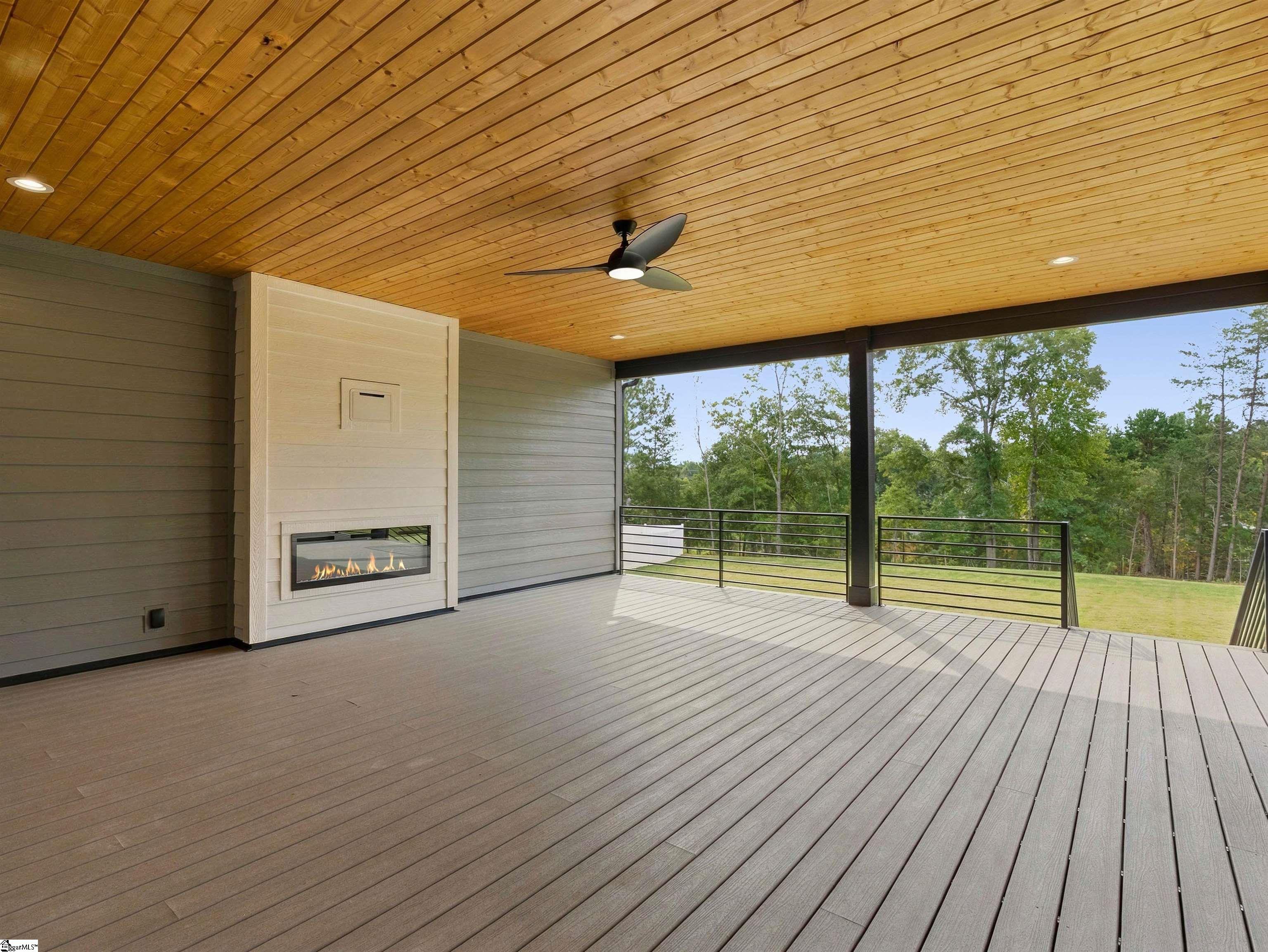 738 New South Court Property Photo 40