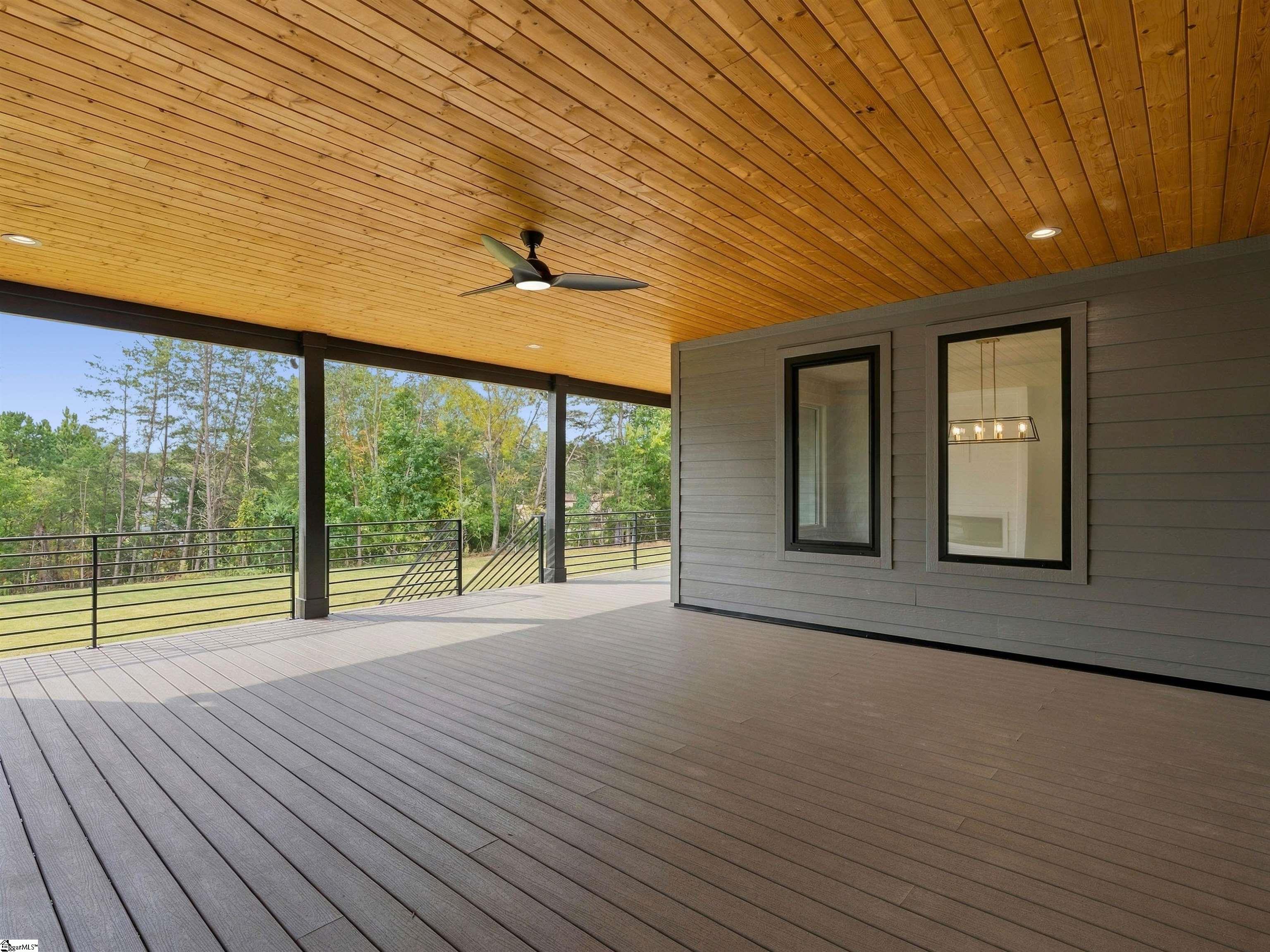 738 New South Court Property Photo 41
