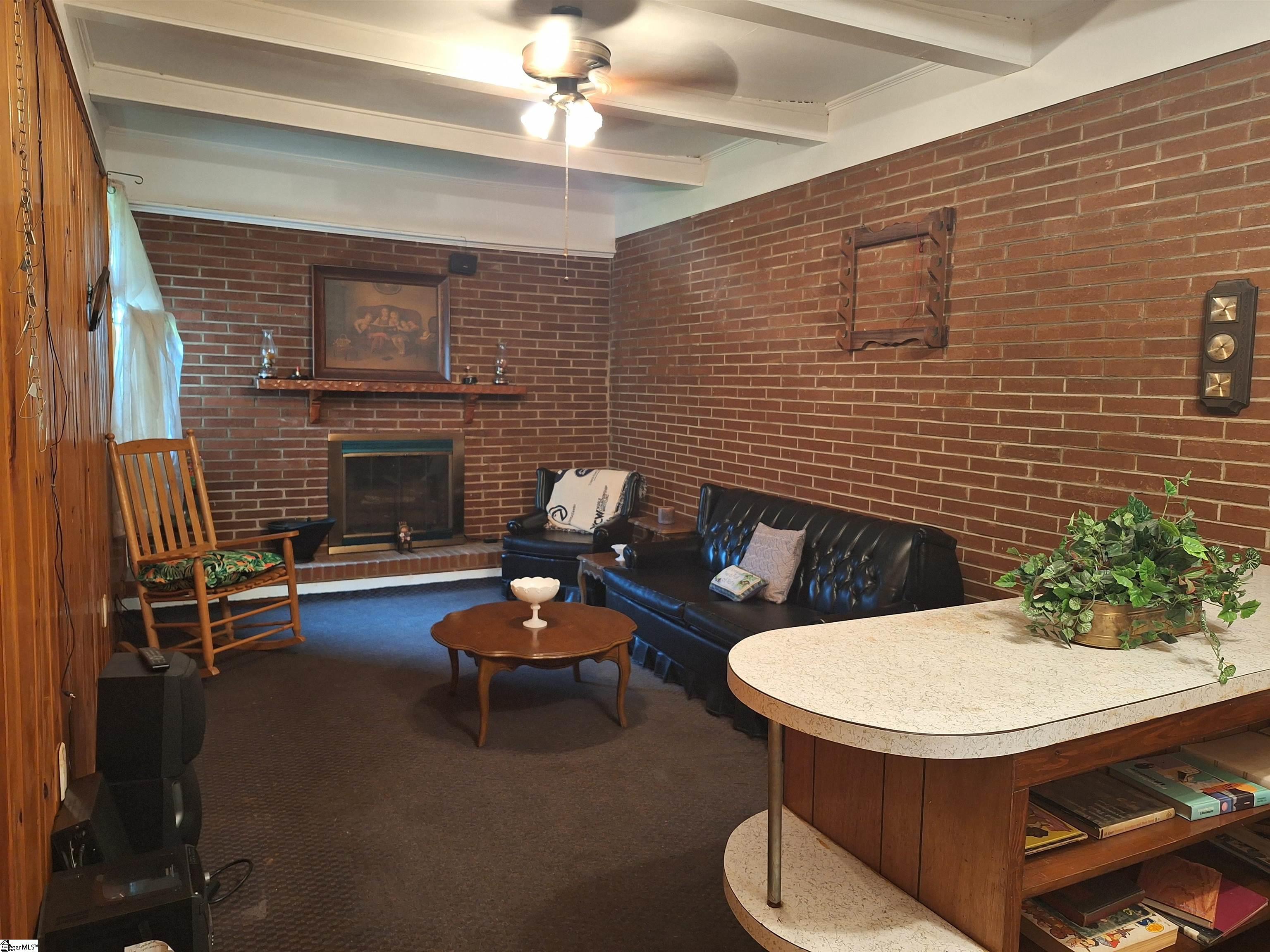 107 Pine Road Property Photo 6