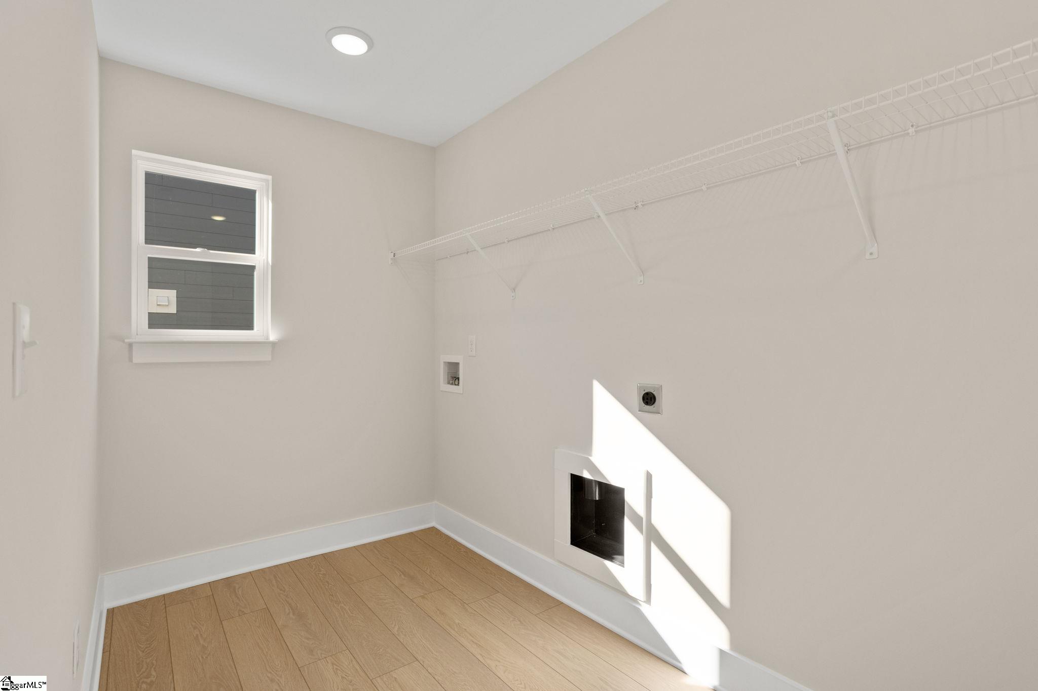 1716 Constitution Lane Property Photo 18