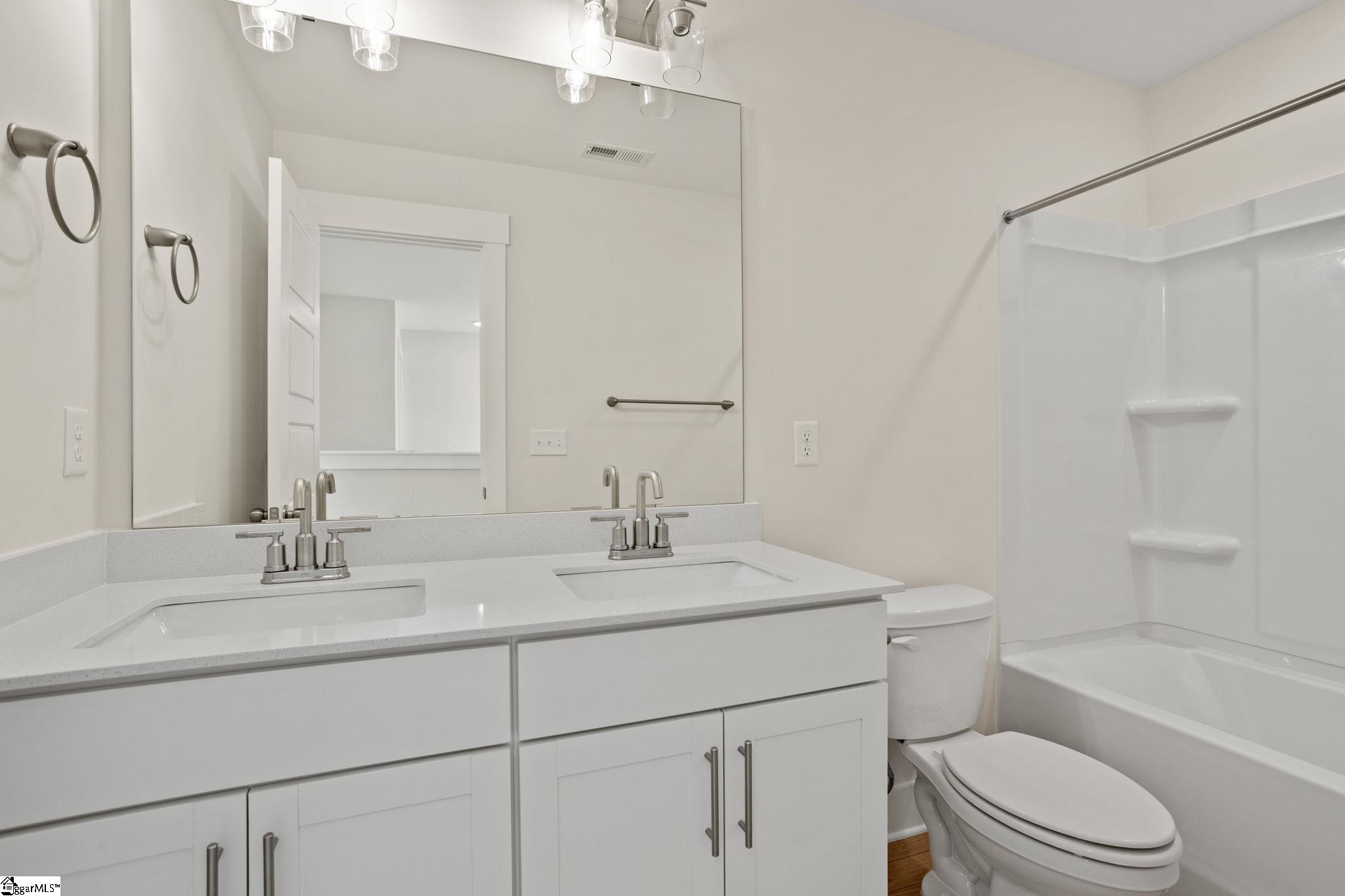 1716 Constitution Lane Property Photo 20