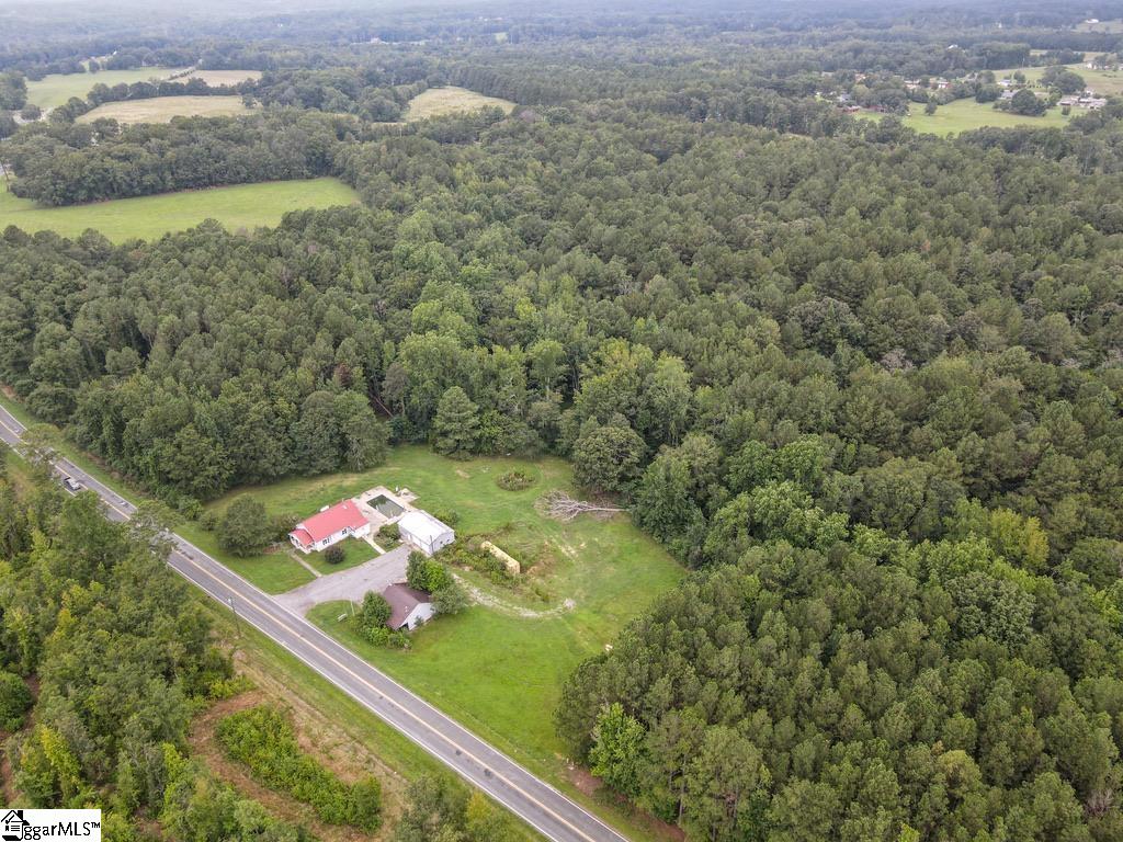 1617 Due West Highway Property Photo 3