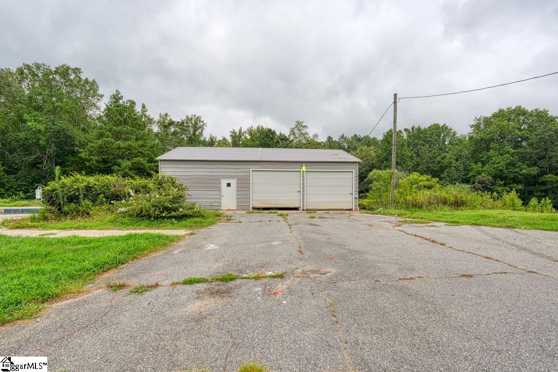 1617 Due West Highway Property Photo 10