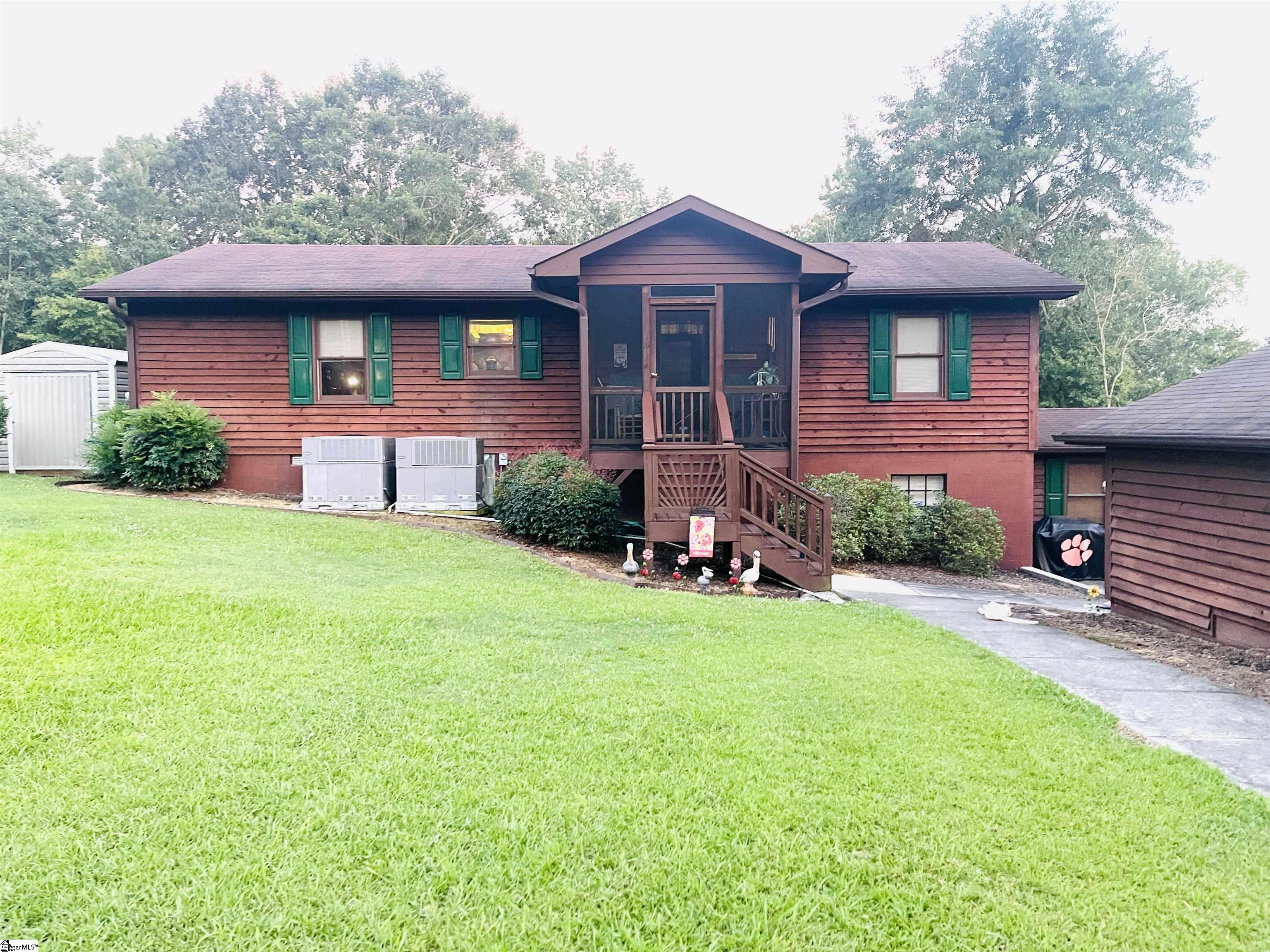 428 Hyde Cove Drive Property Photo 1