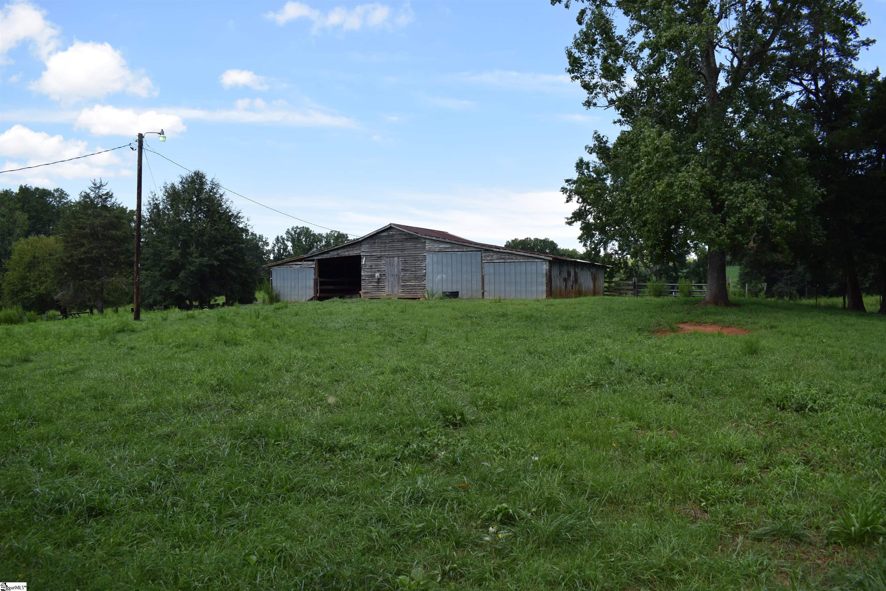 8141 Highway 357 Property Photo 2