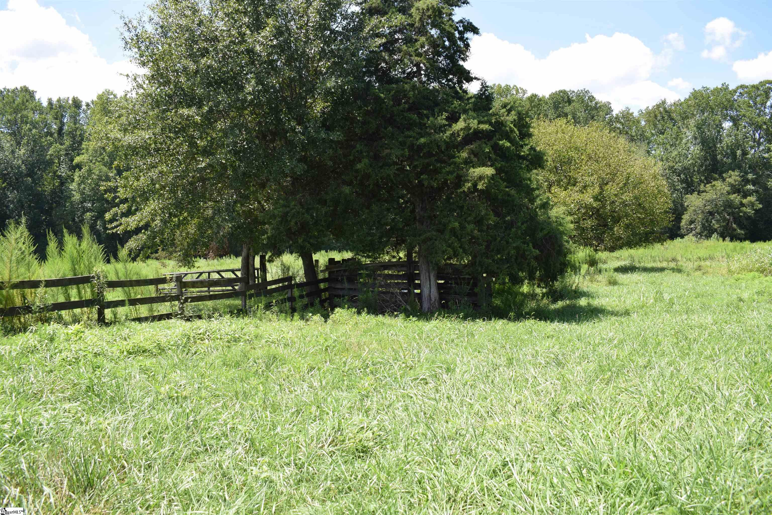 8141 Highway 357 Property Photo 11