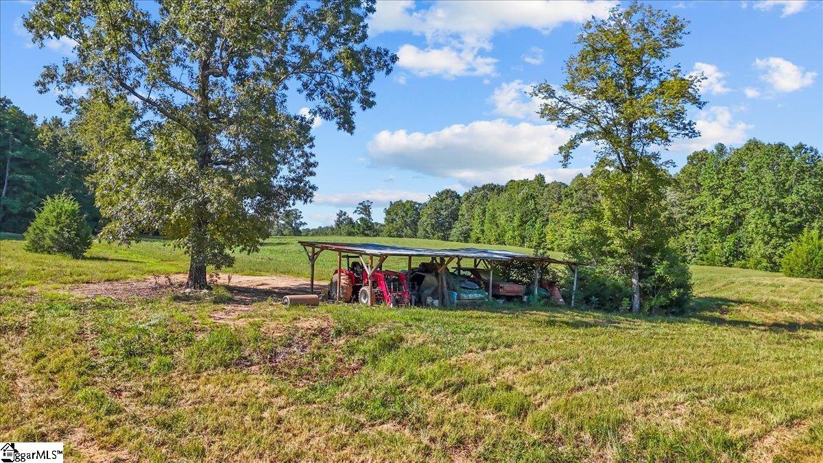 1443 Henderson Road Property Photo 5