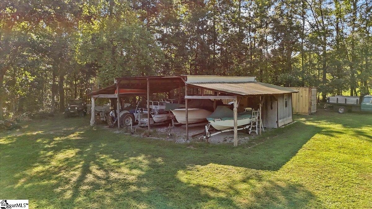 1443 Henderson Road Property Photo 10