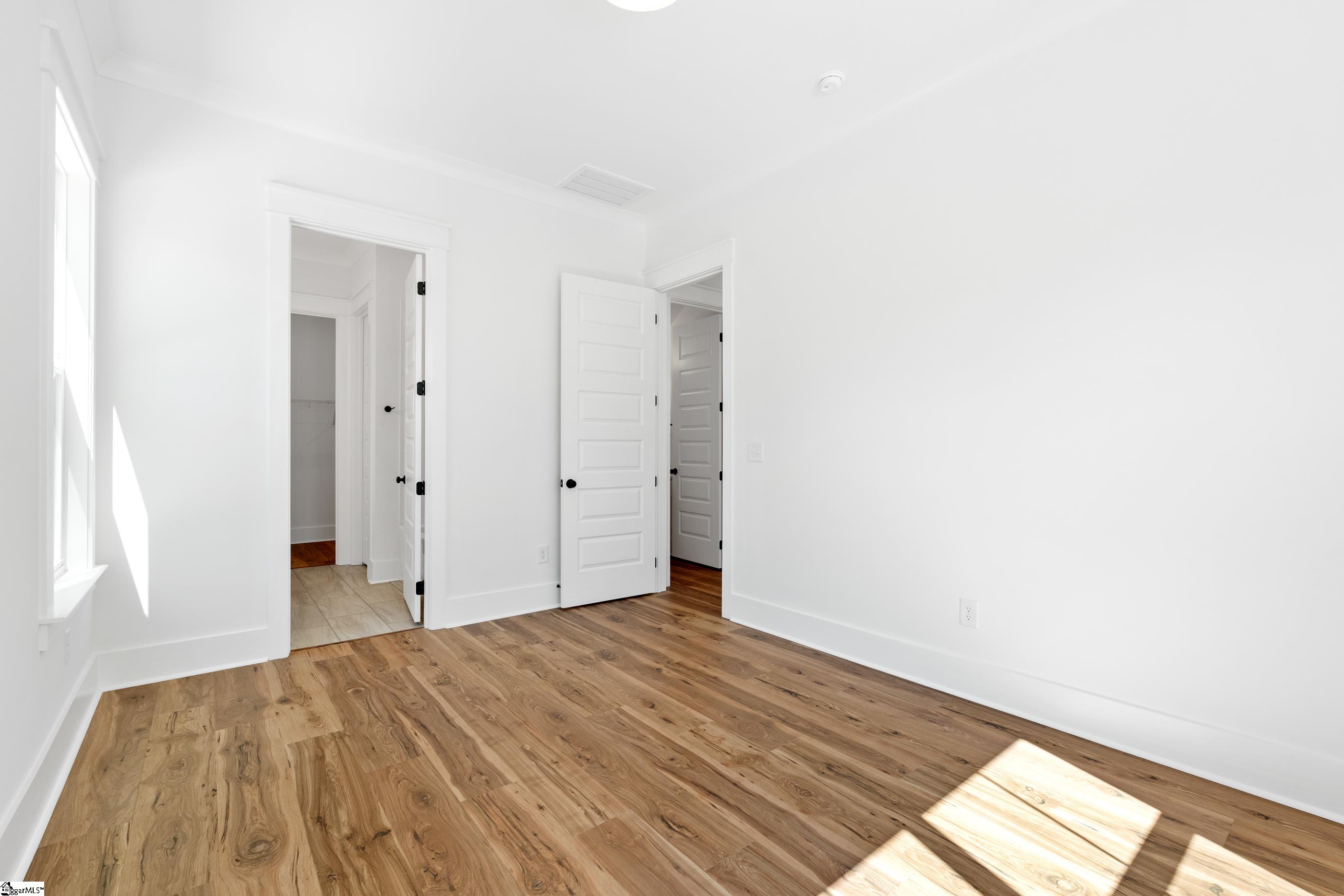 104 Benjamin Boulevard Property Photo 28