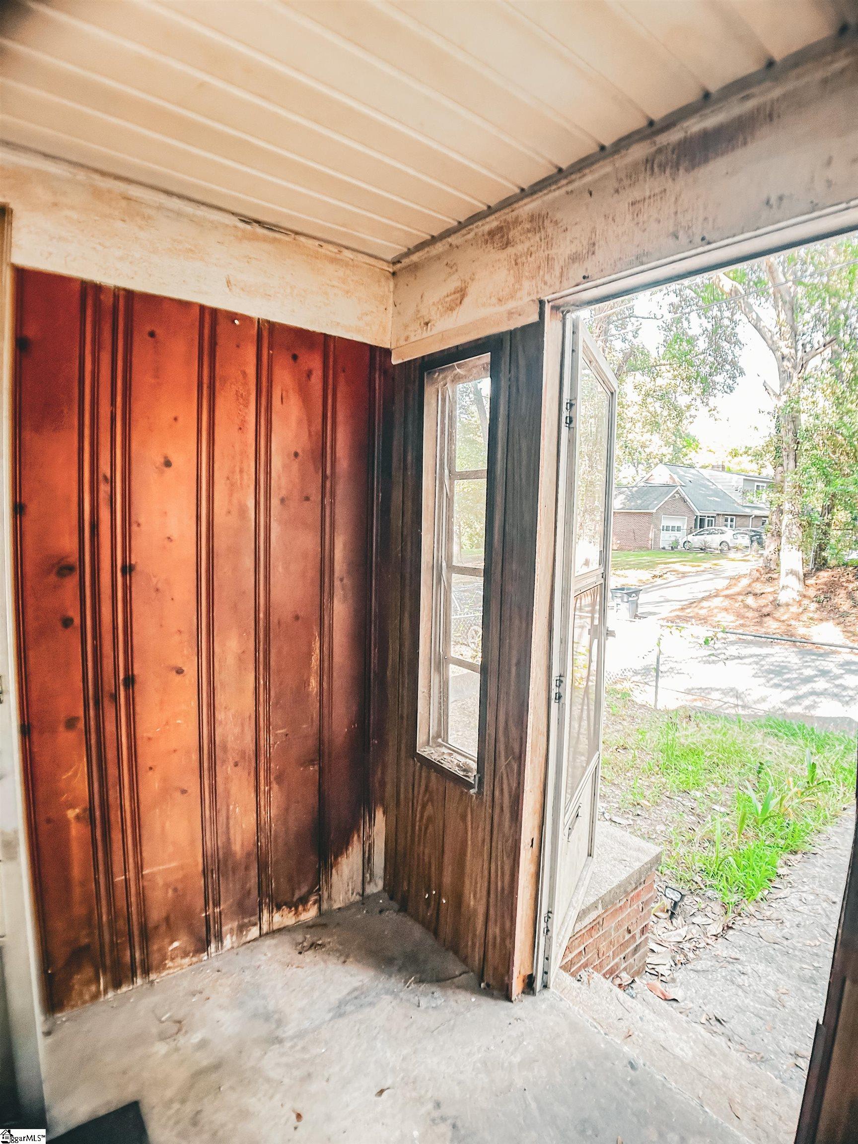 908 Kennedy Street Property Photo 5