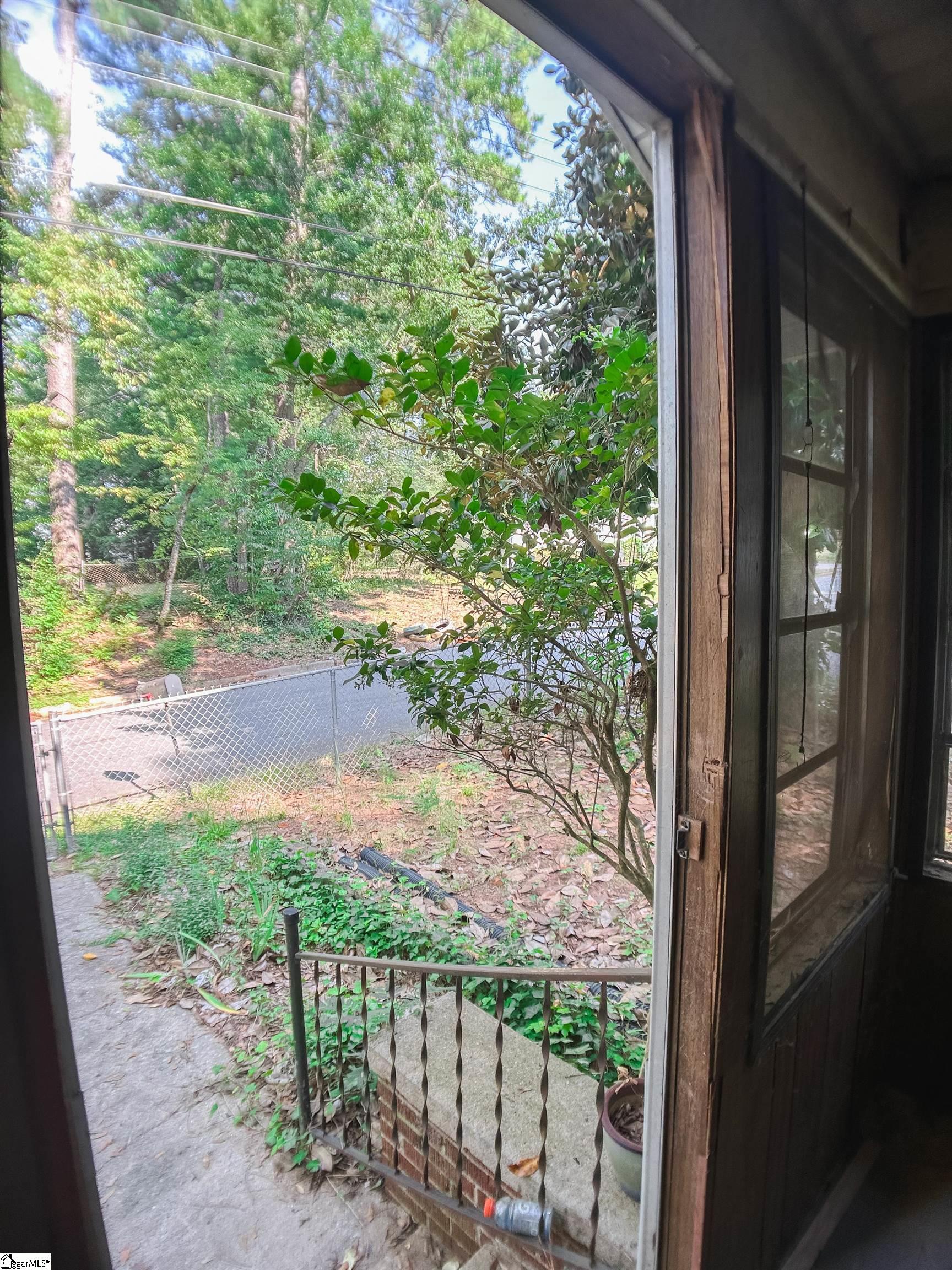 908 Kennedy Street Property Photo 6