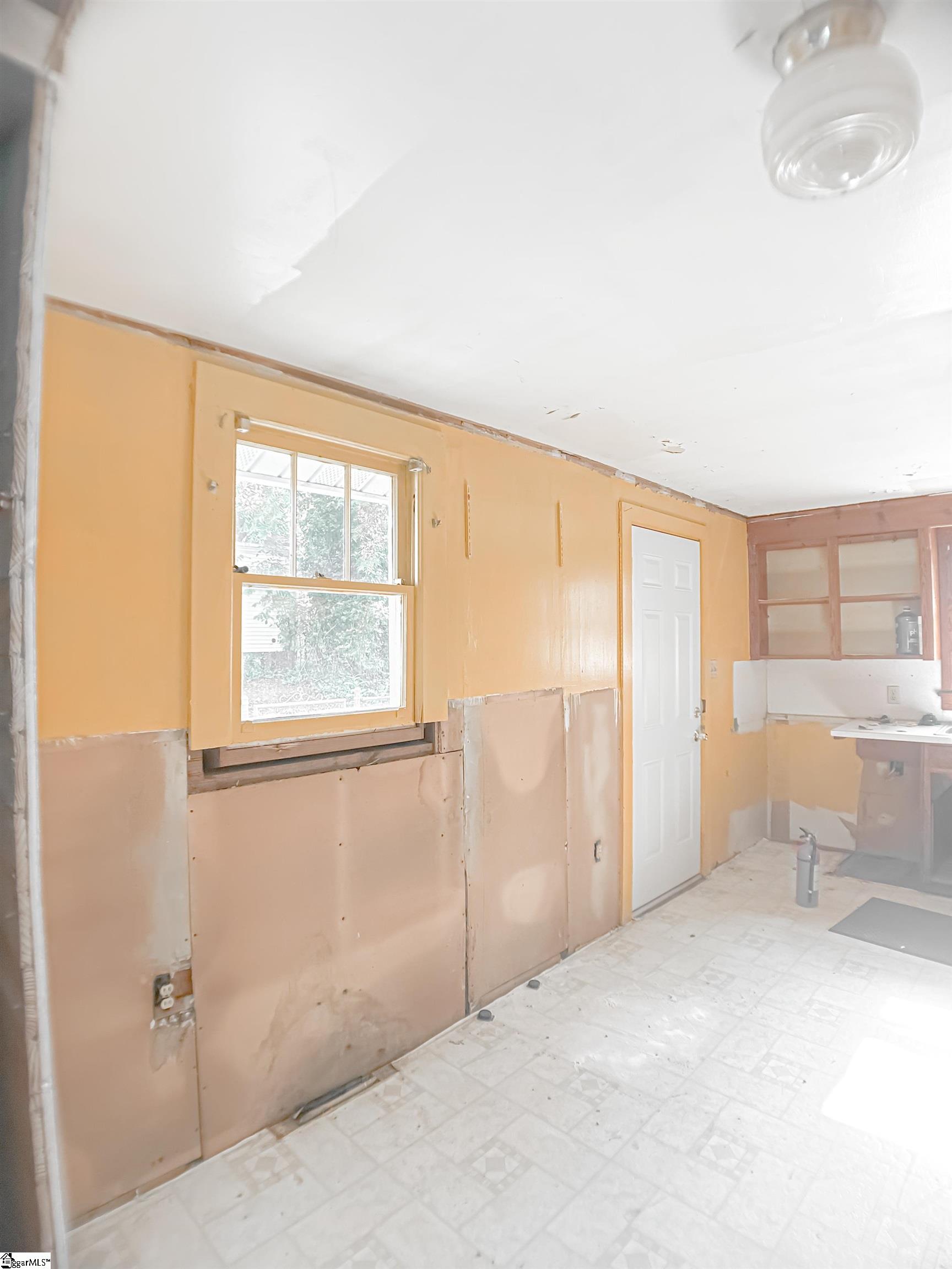 908 Kennedy Street Property Photo 31