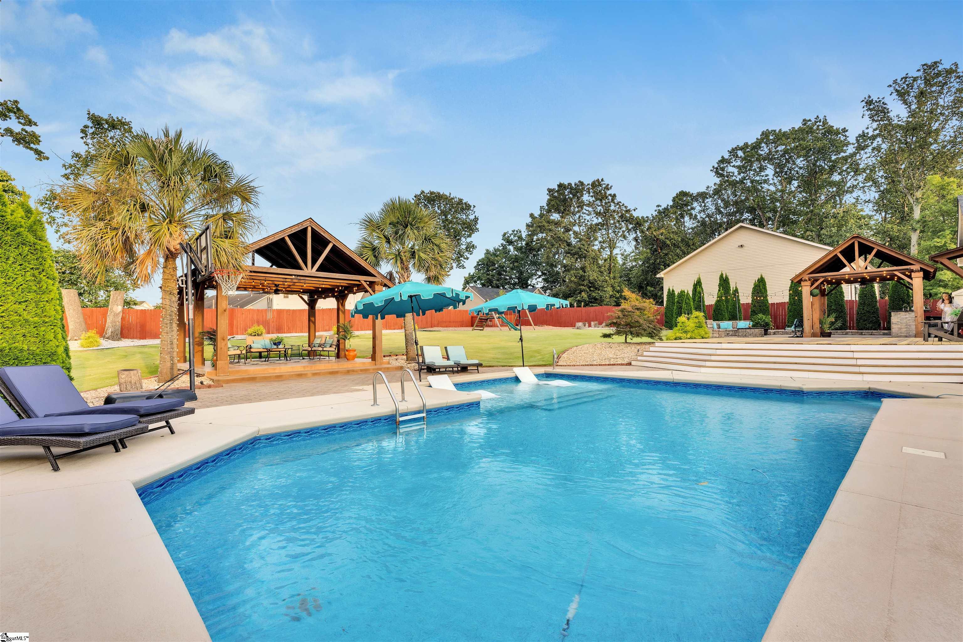380 Forrester Drive Property Photo 34