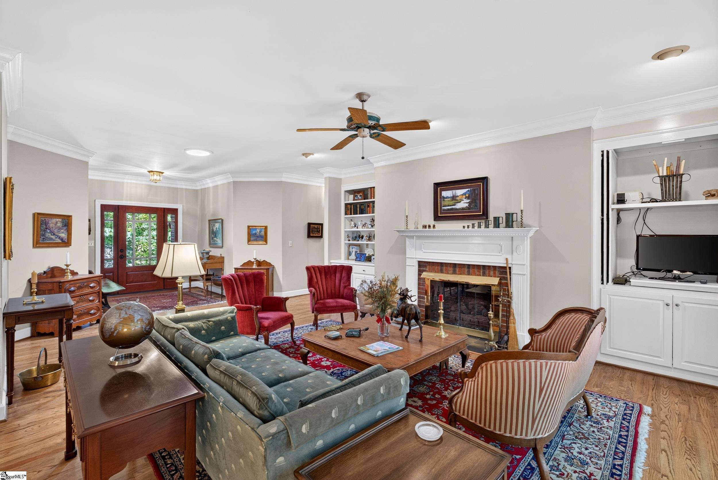 14 Flicker Drive Property Photo 9