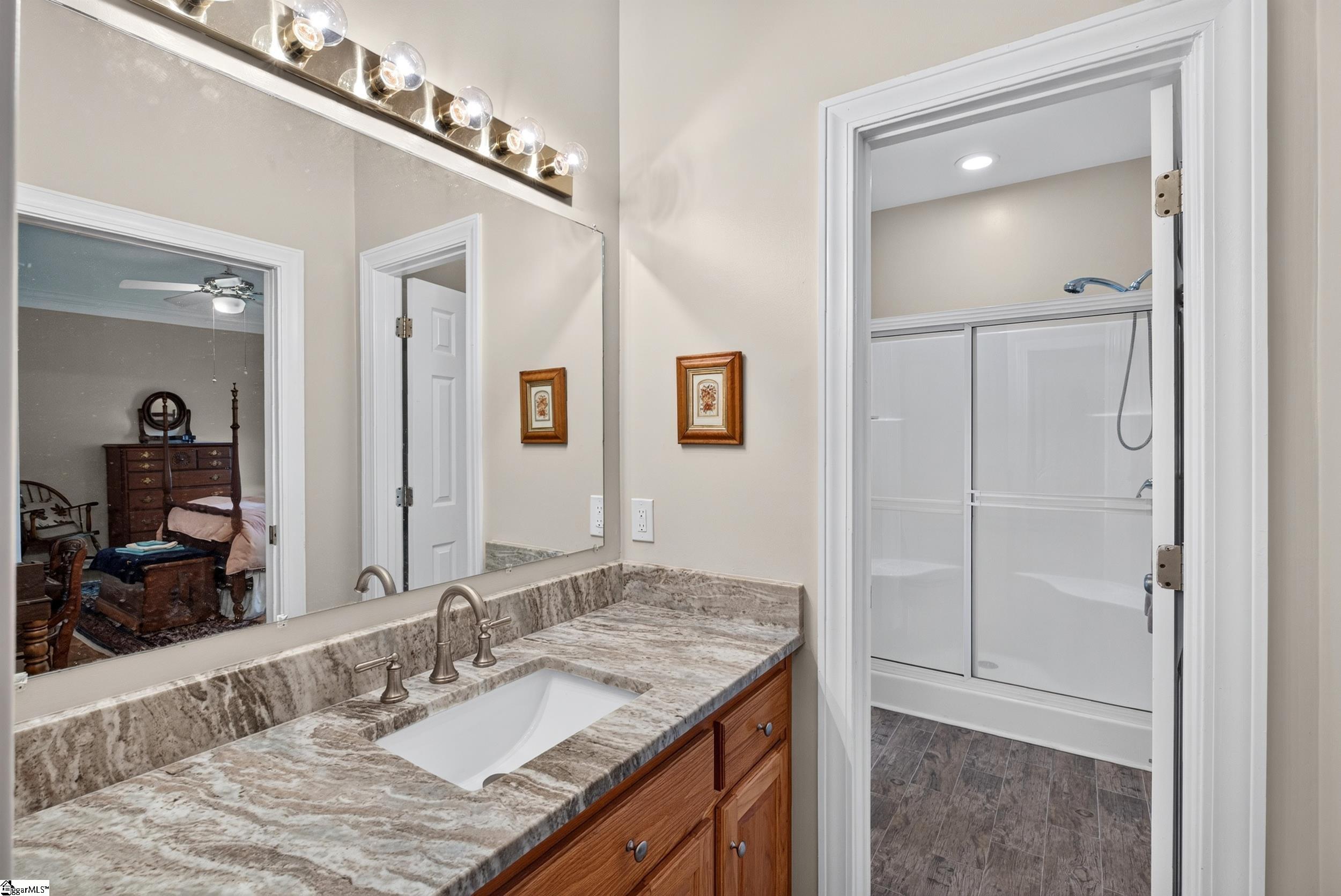 14 Flicker Drive Property Photo 28