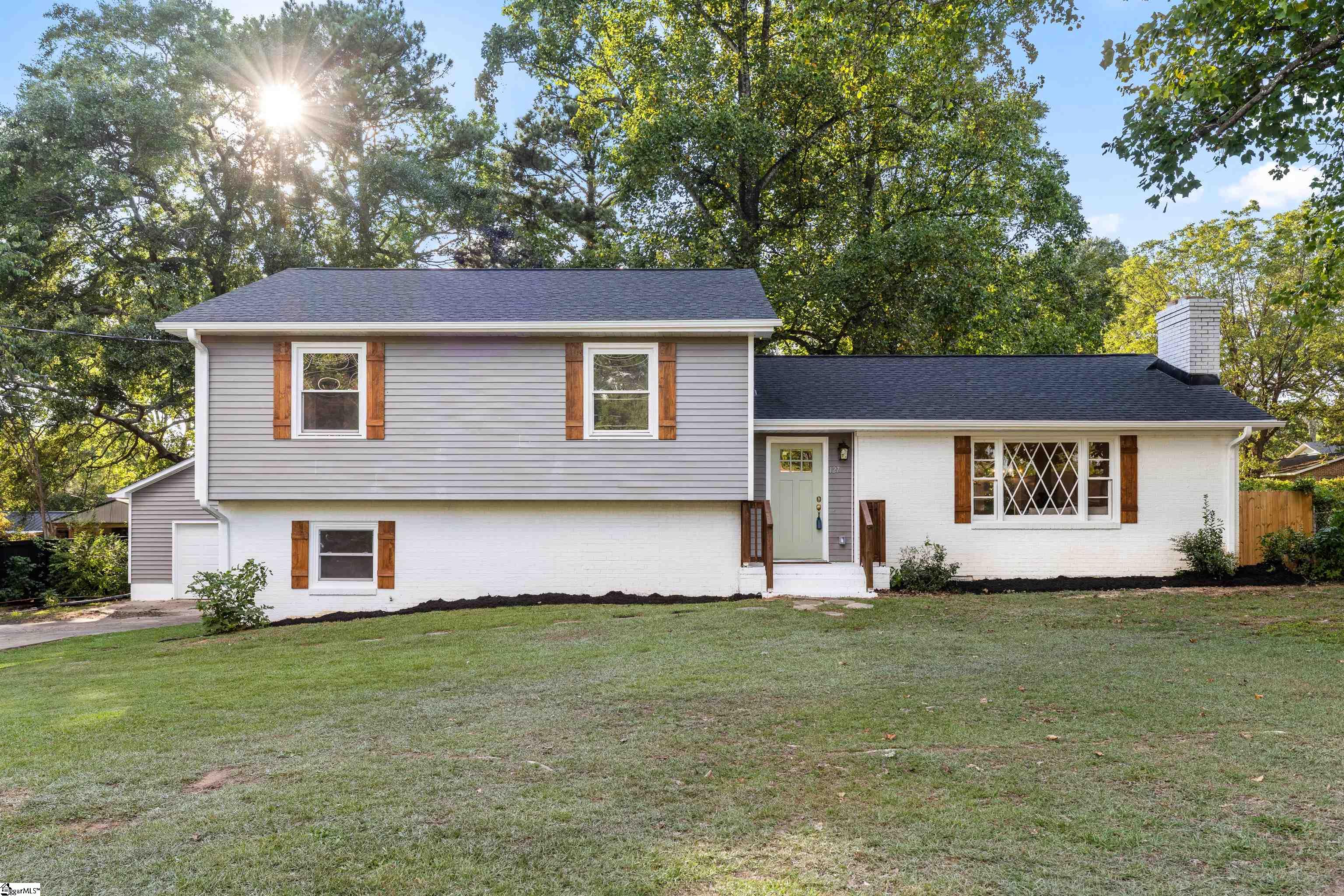 127 Waddell Road Property Photo 1