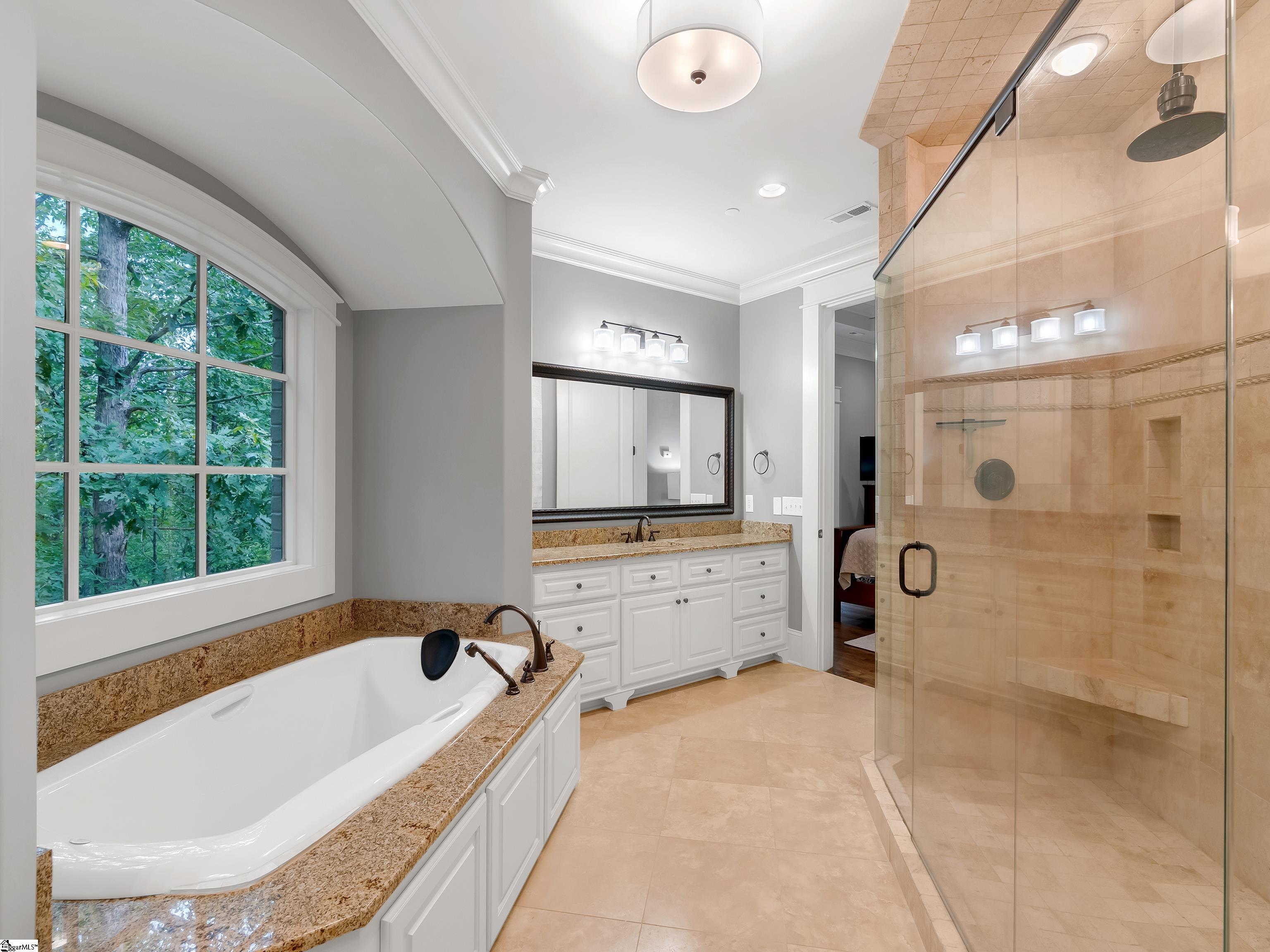 611 Highridge Parkway Property Photo 17