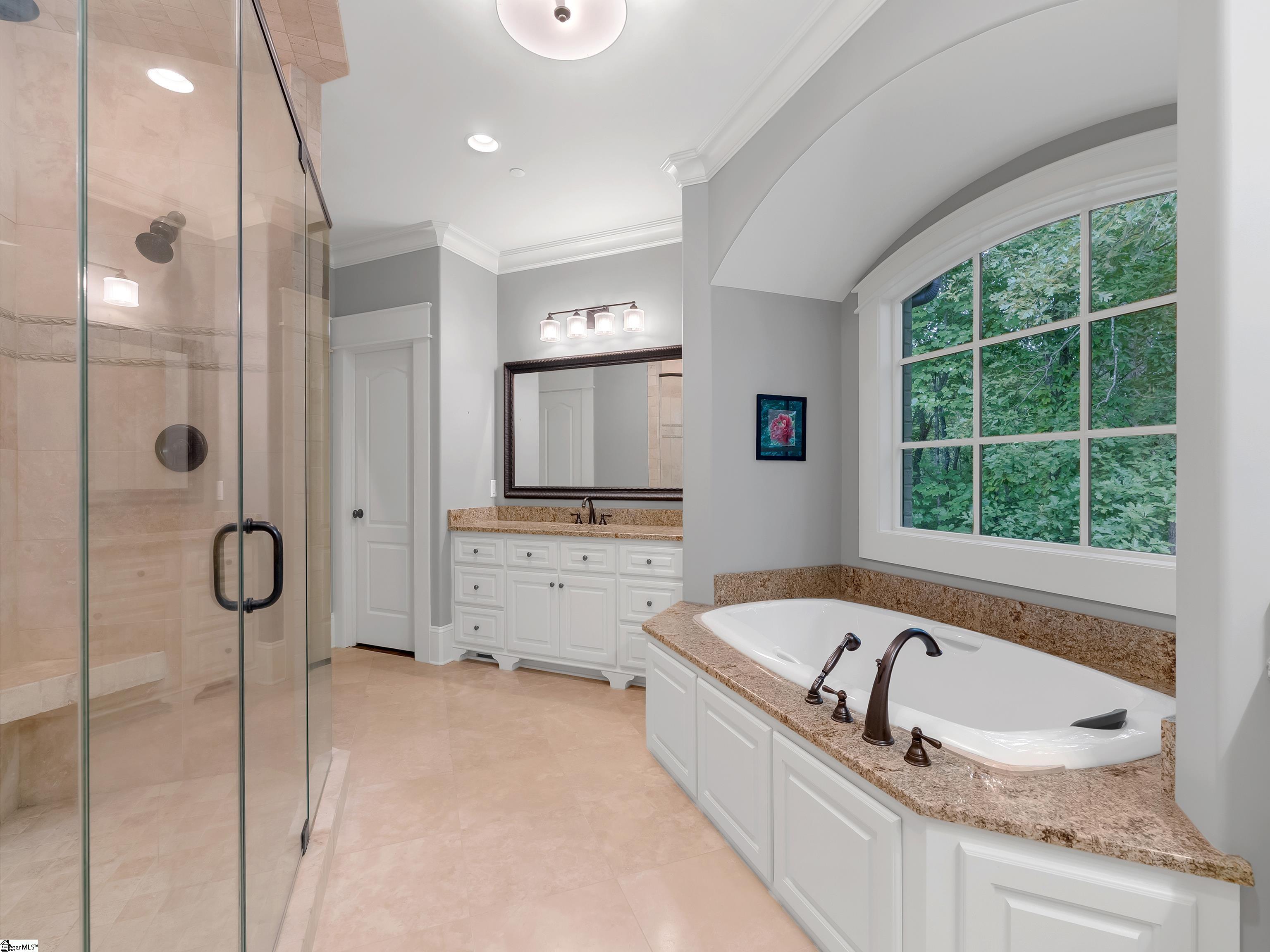 611 Highridge Parkway Property Photo 18