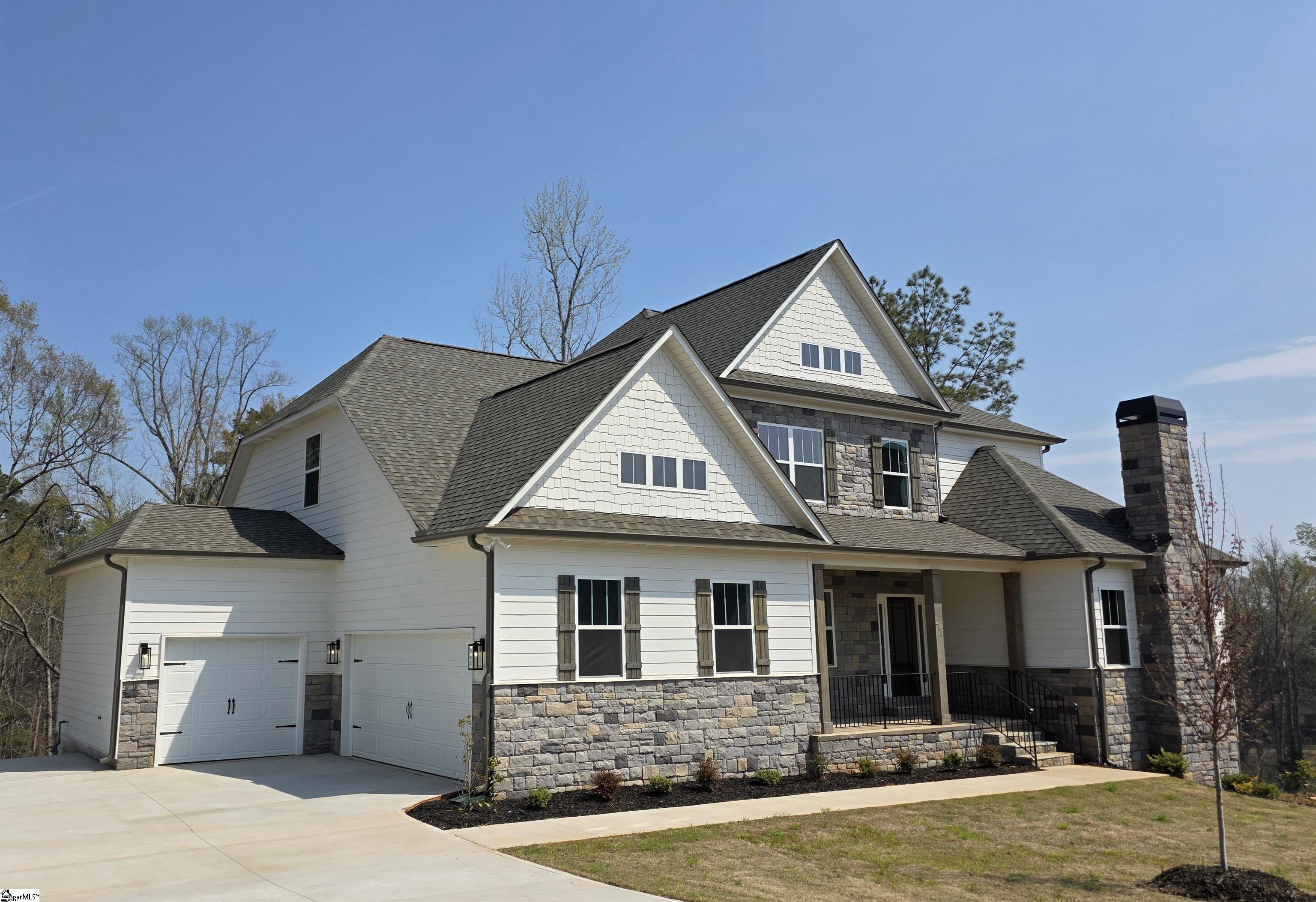 233 Holly Branch Road Property Photo 2