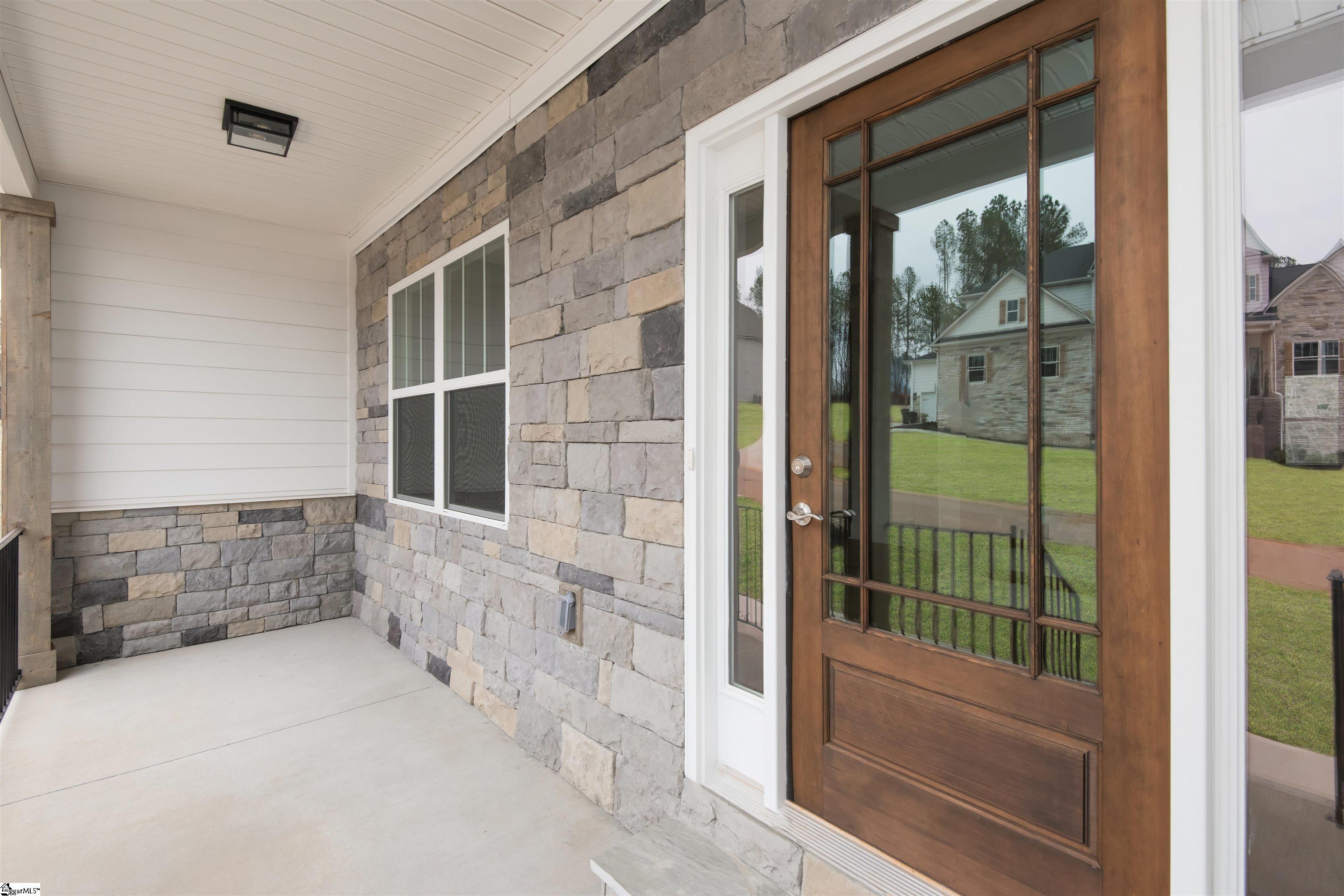 233 Holly Branch Road Property Photo 3