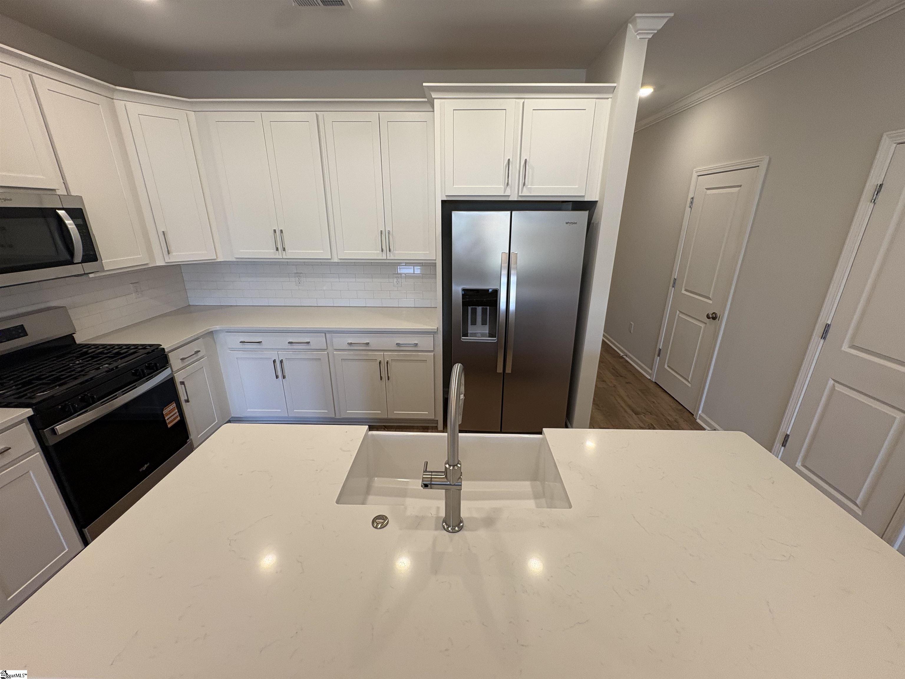 227 Lewes Avenue Property Photo 6