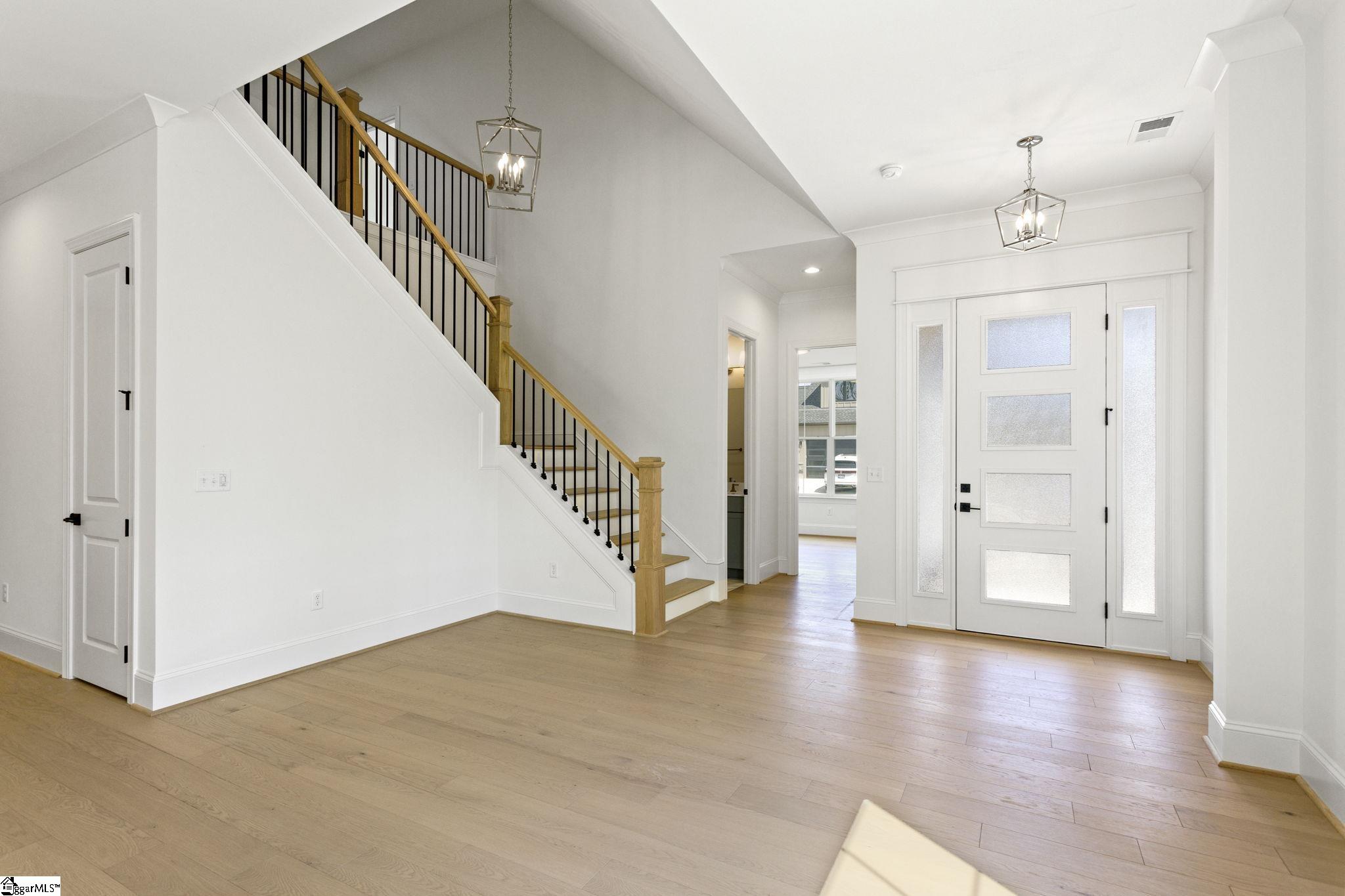 416 Fielder Way Property Photo 4