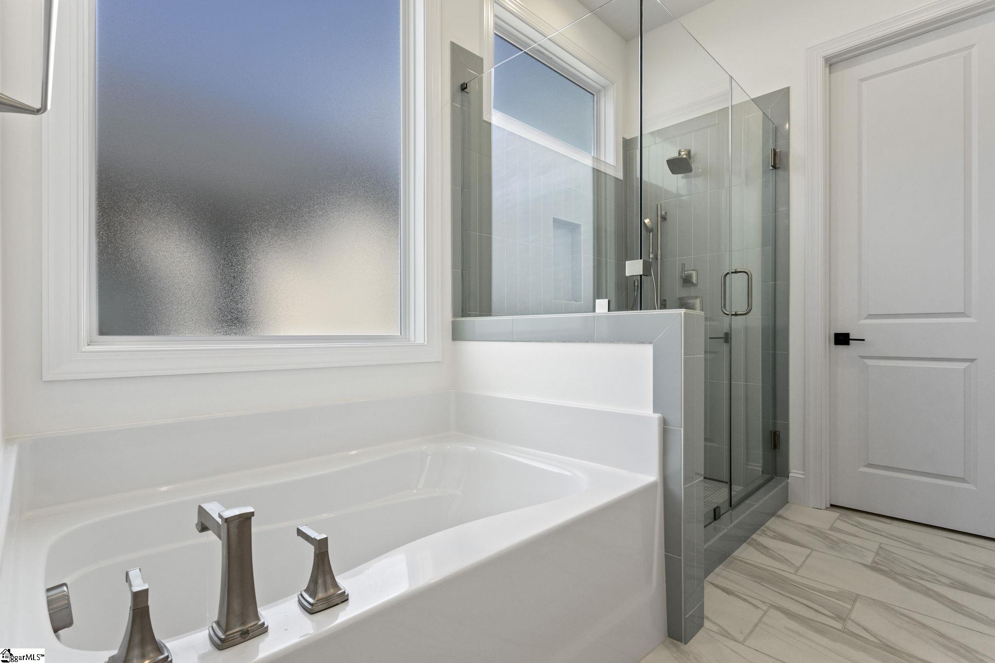 416 Fielder Way Property Photo 18