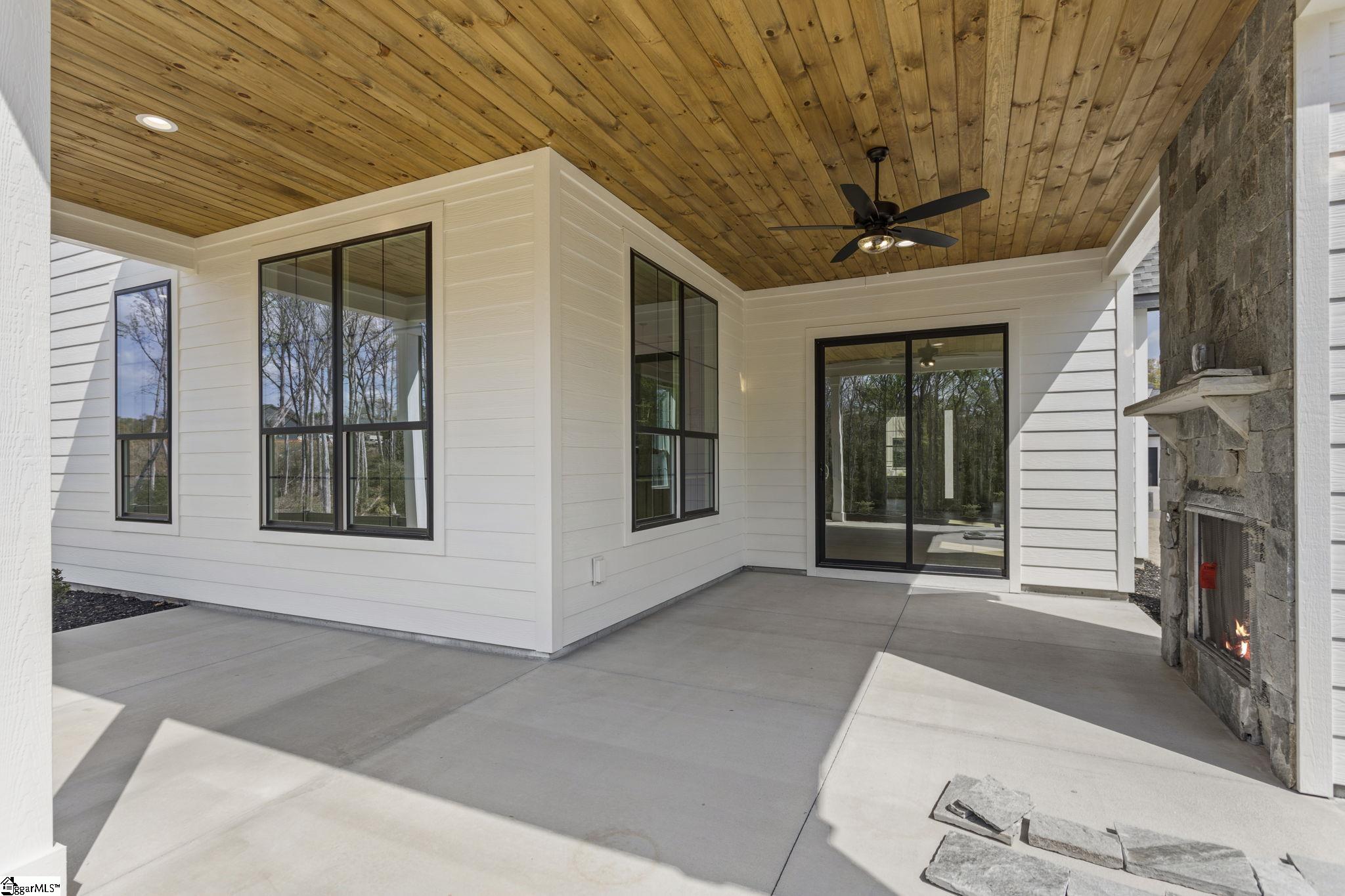 416 Fielder Way Property Photo 25