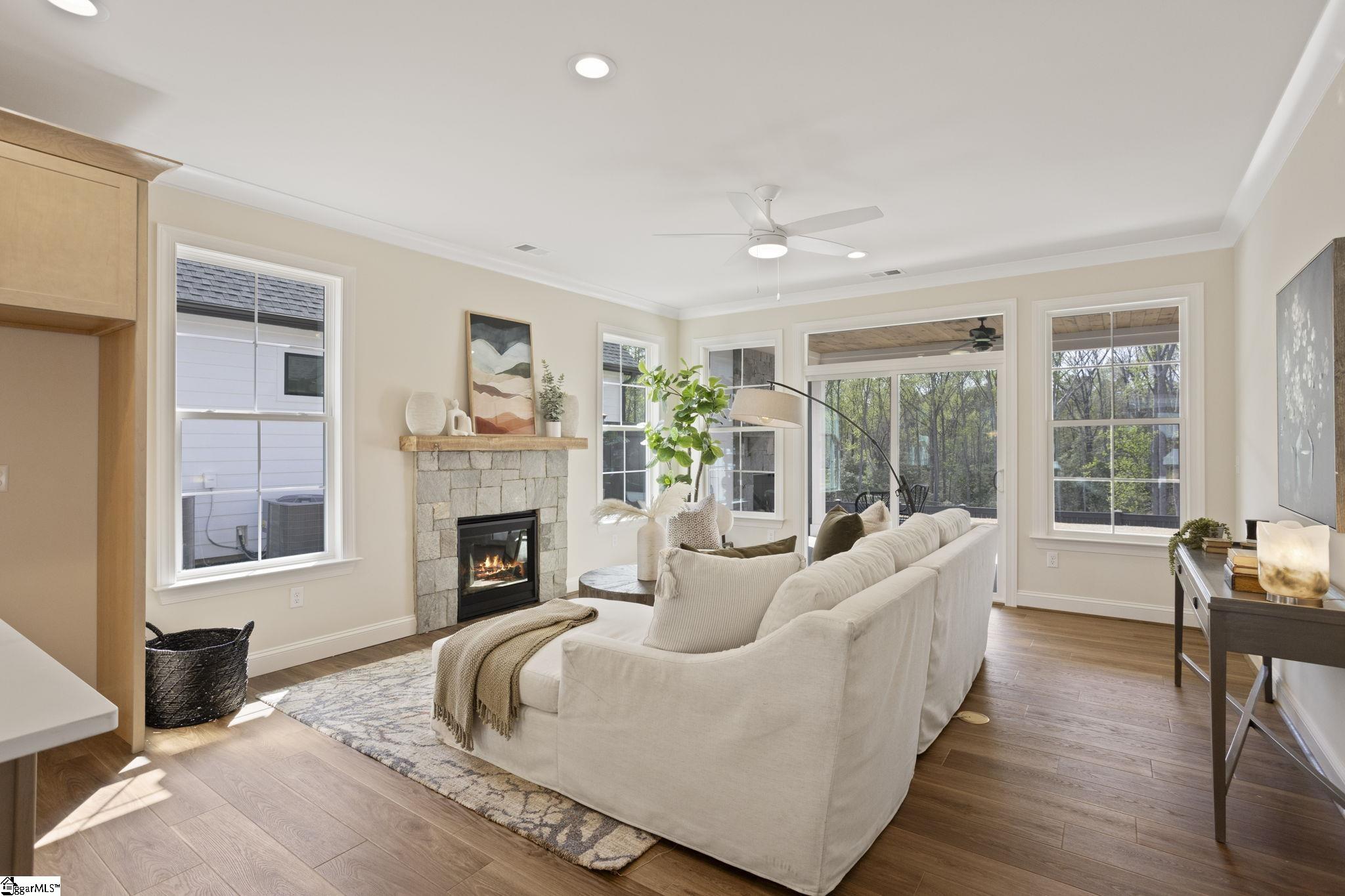 412 Fielder Way Property Photo 12