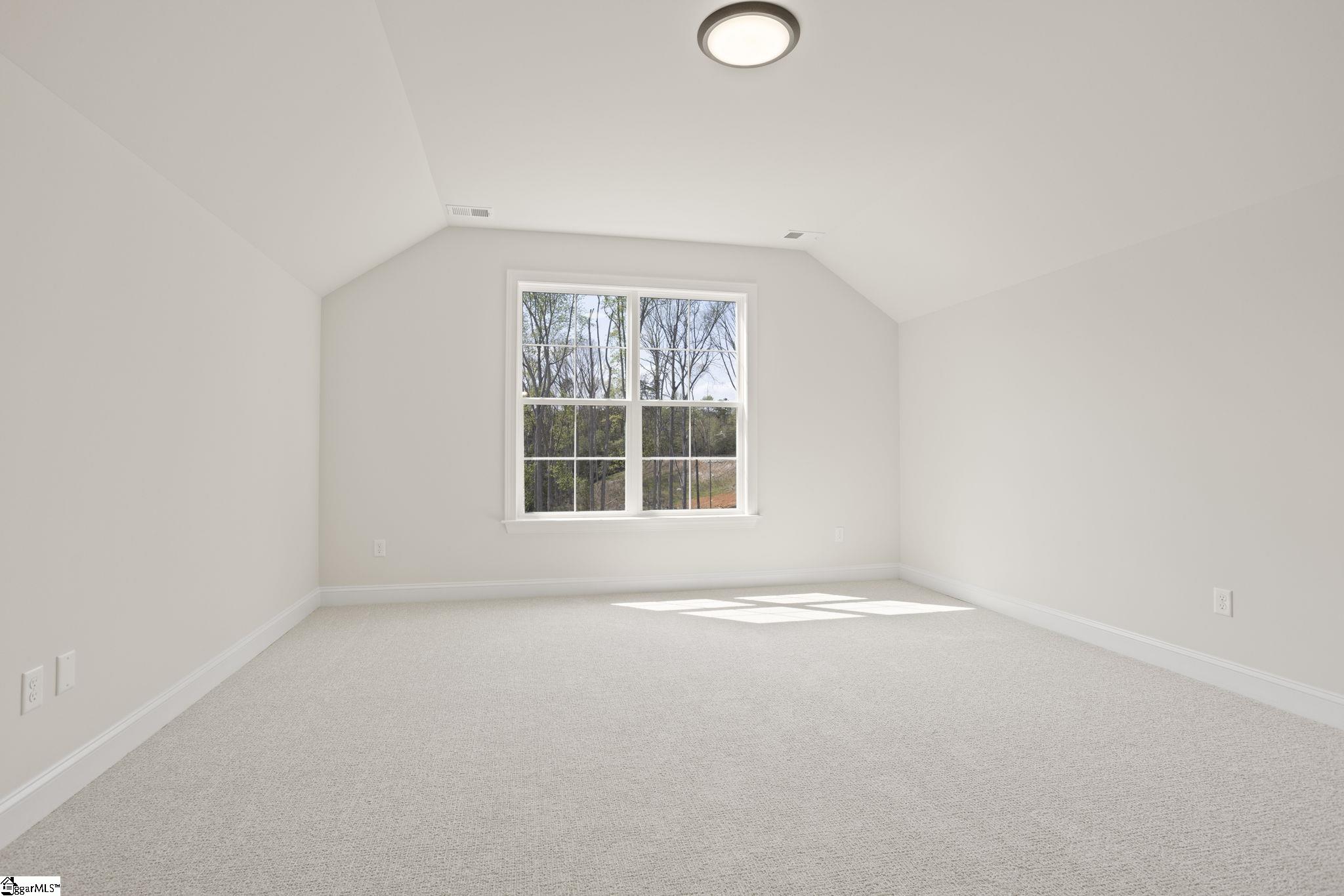 412 Fielder Way Property Photo 16