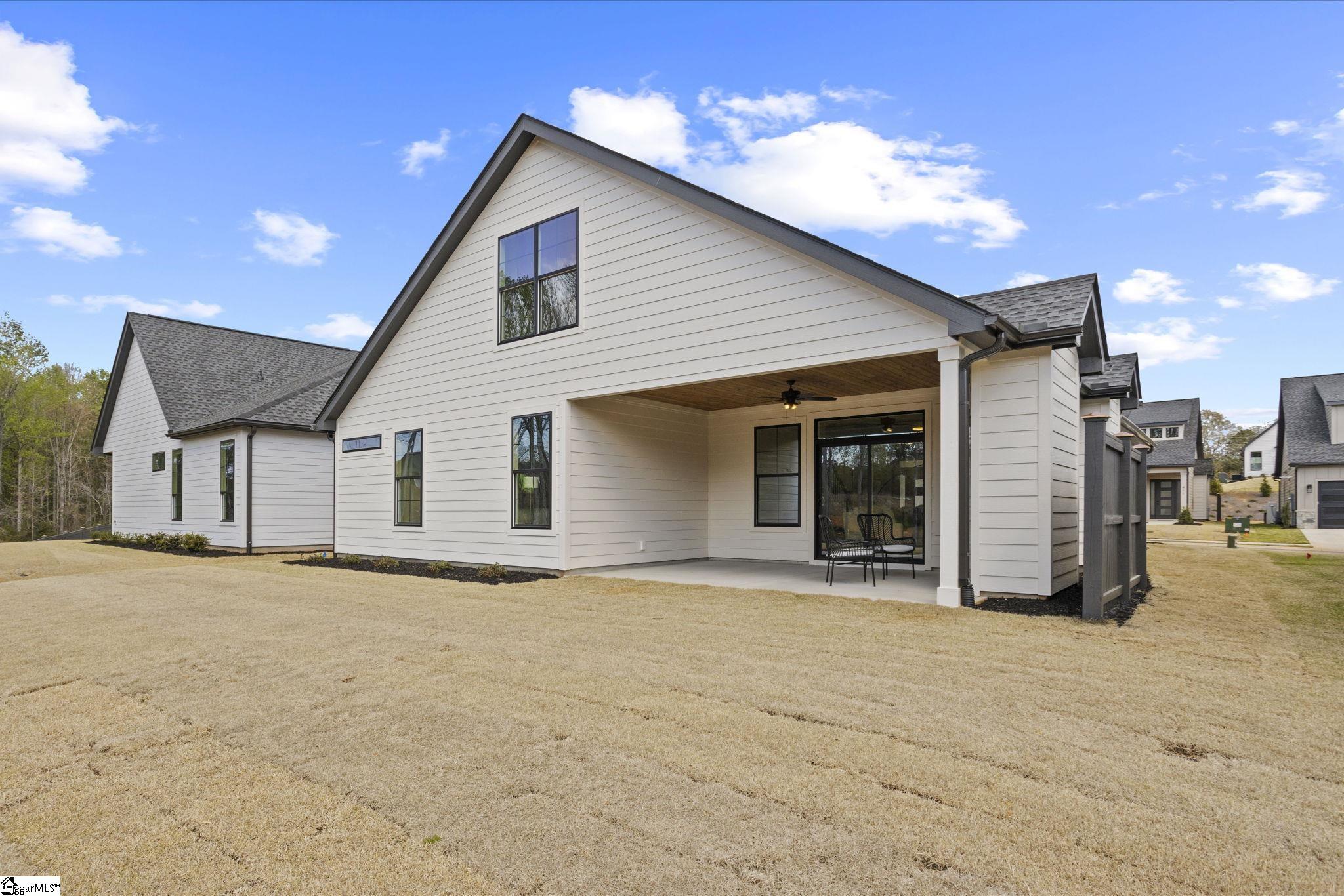 412 Fielder Way Property Photo 27