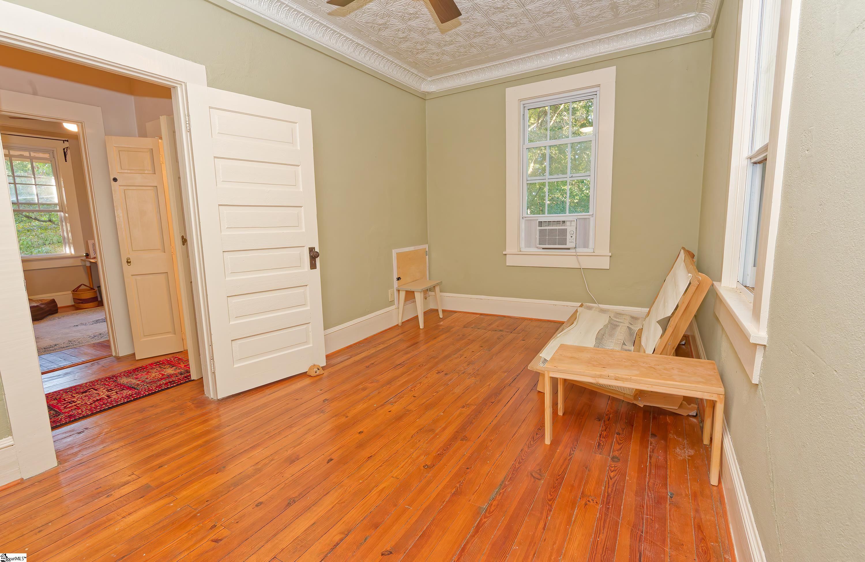 700 N Trade Avenue Property Photo 29