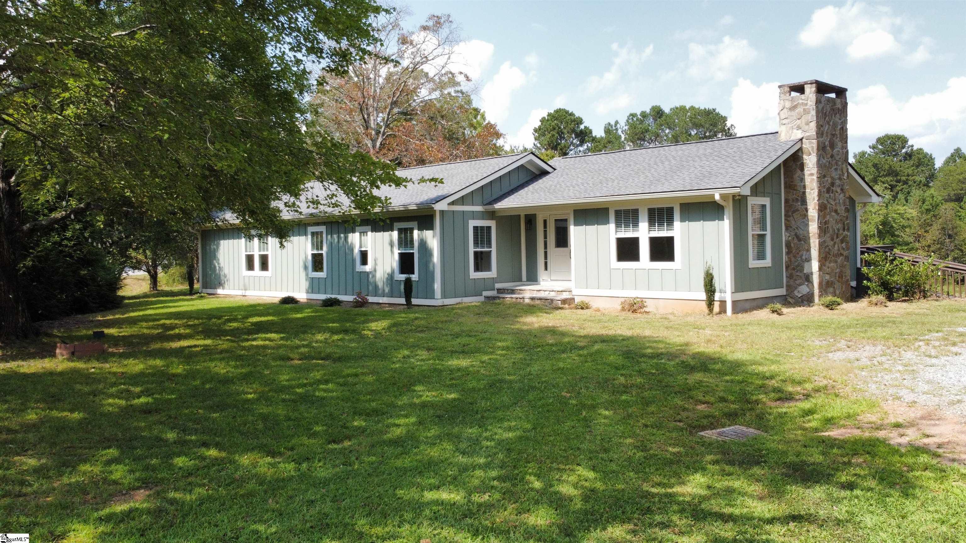 100 Gilbert Road Property Photo 1