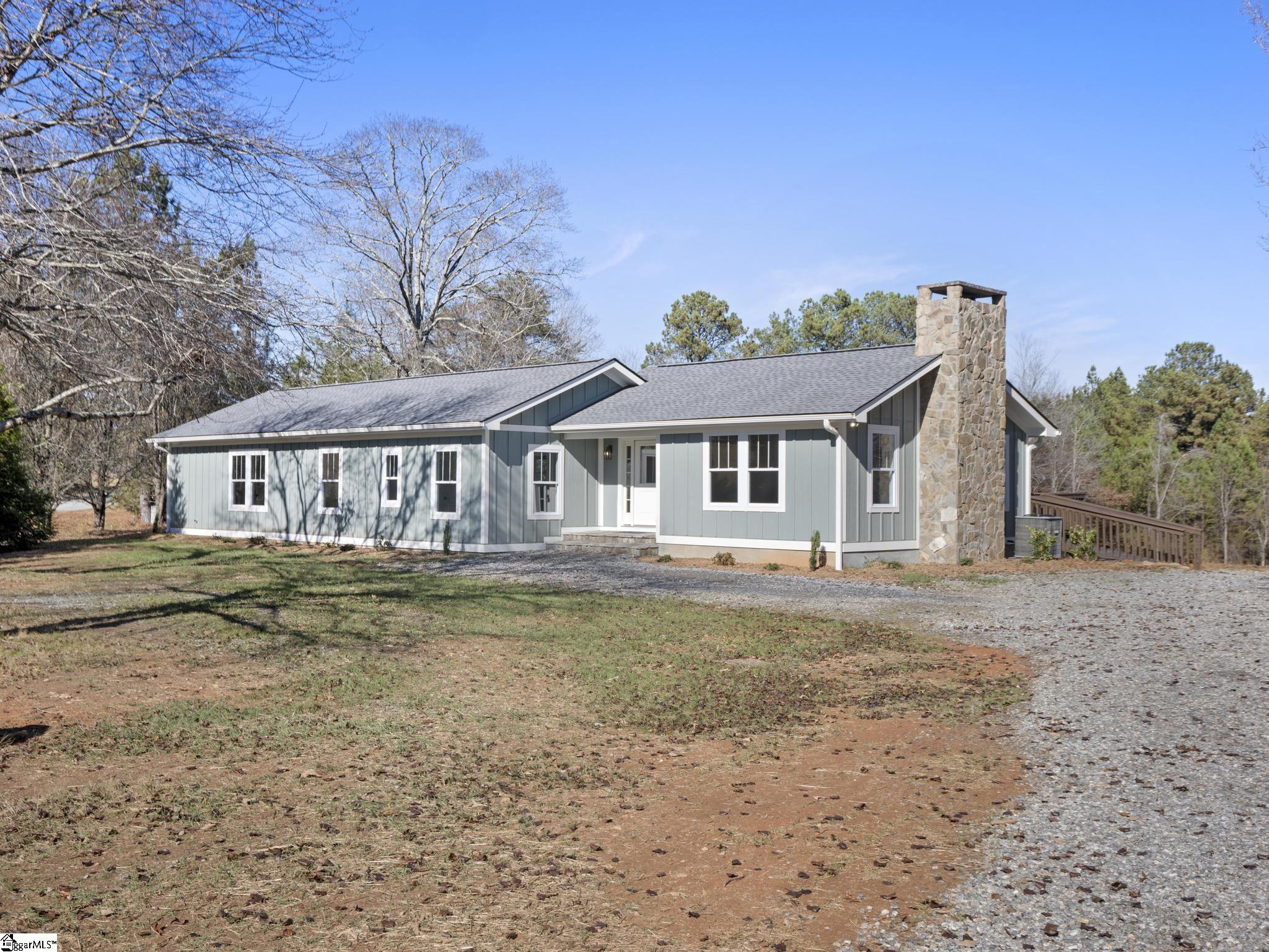 100 Gilbert Road Property Photo 2