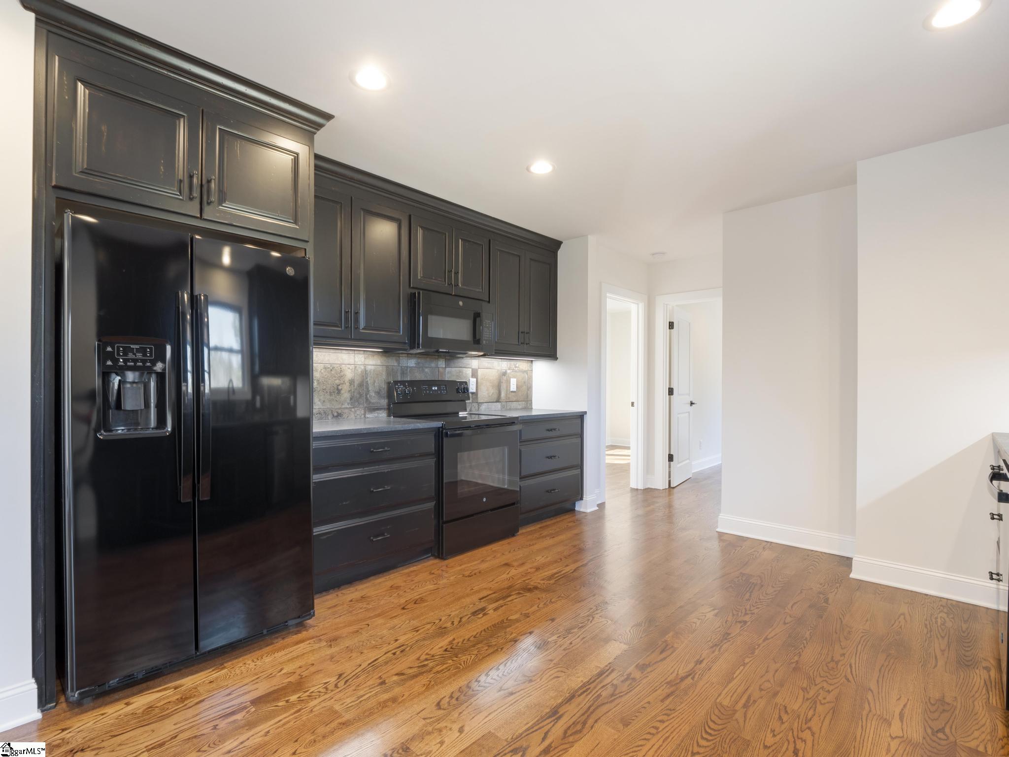 100 Gilbert Road Property Photo 7