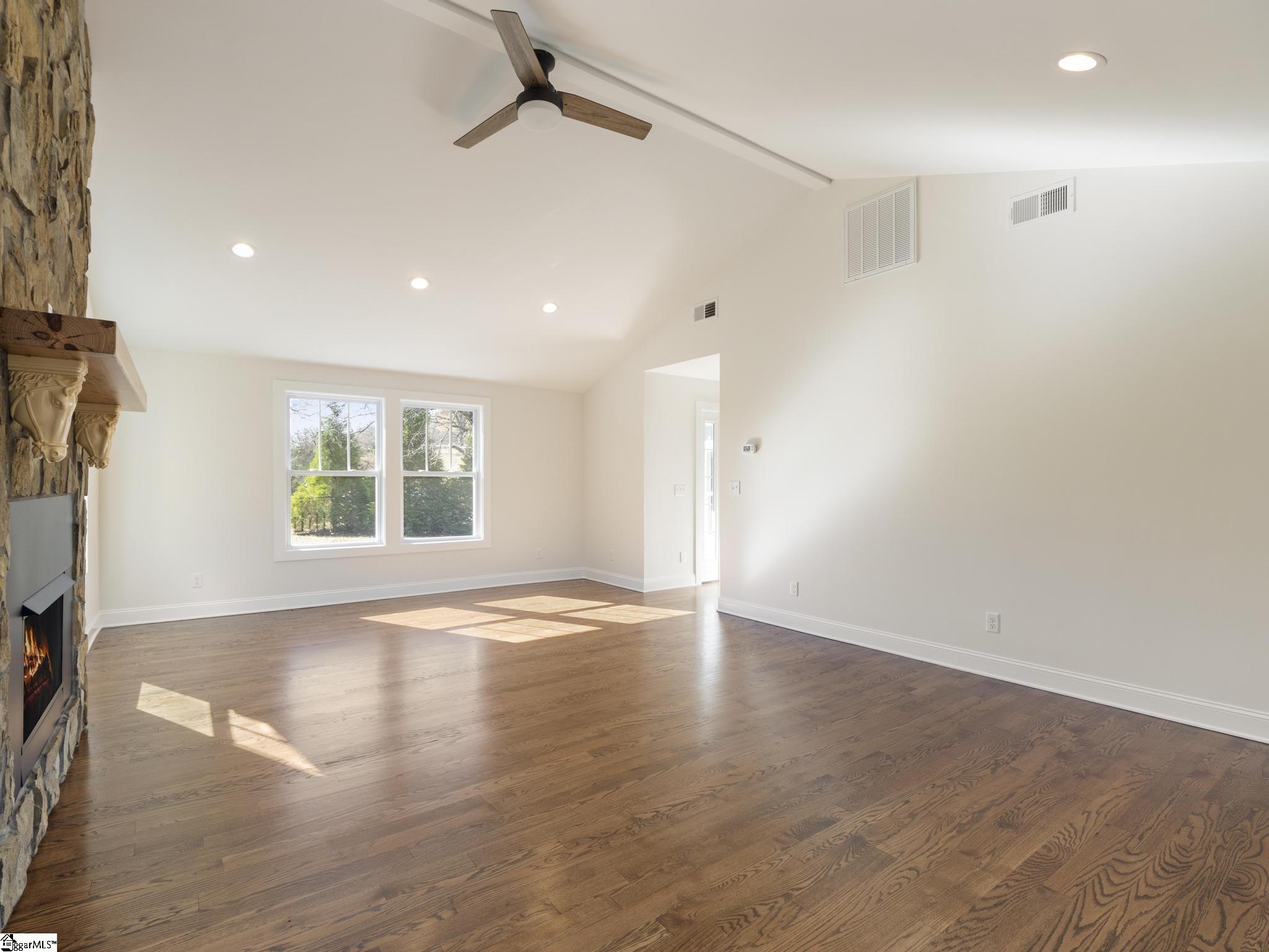 100 Gilbert Road Property Photo 8
