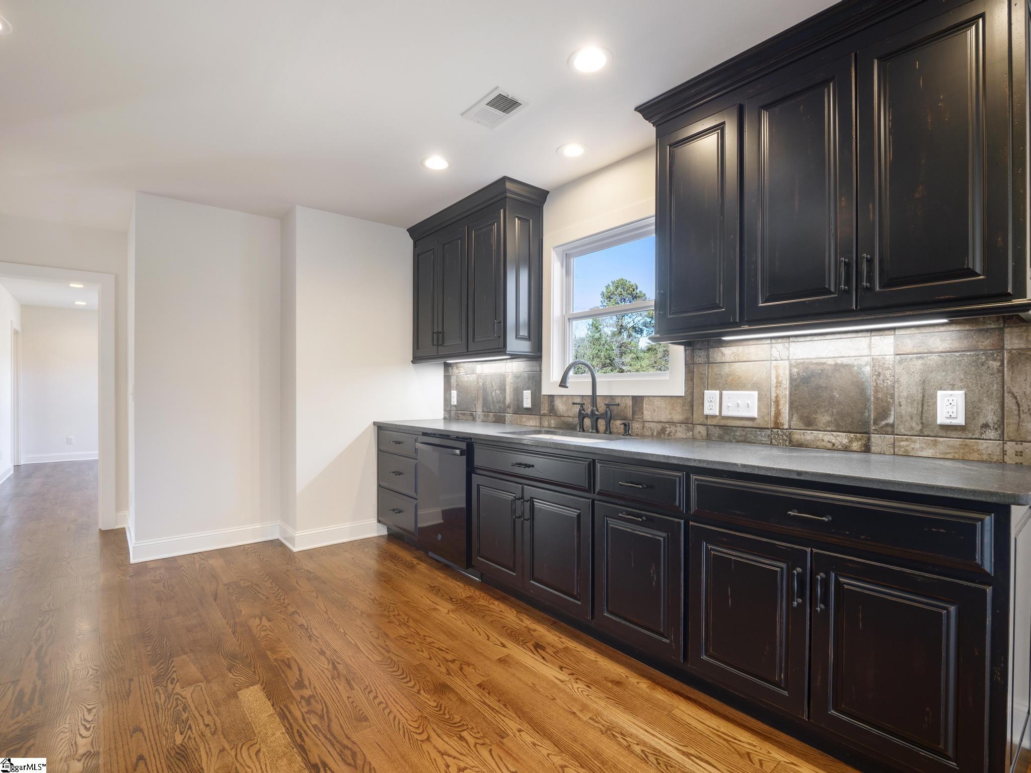 100 Gilbert Road Property Photo 10