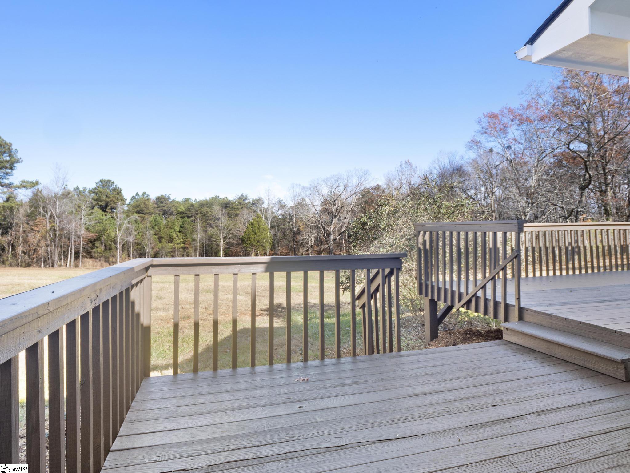 100 Gilbert Road Property Photo 18