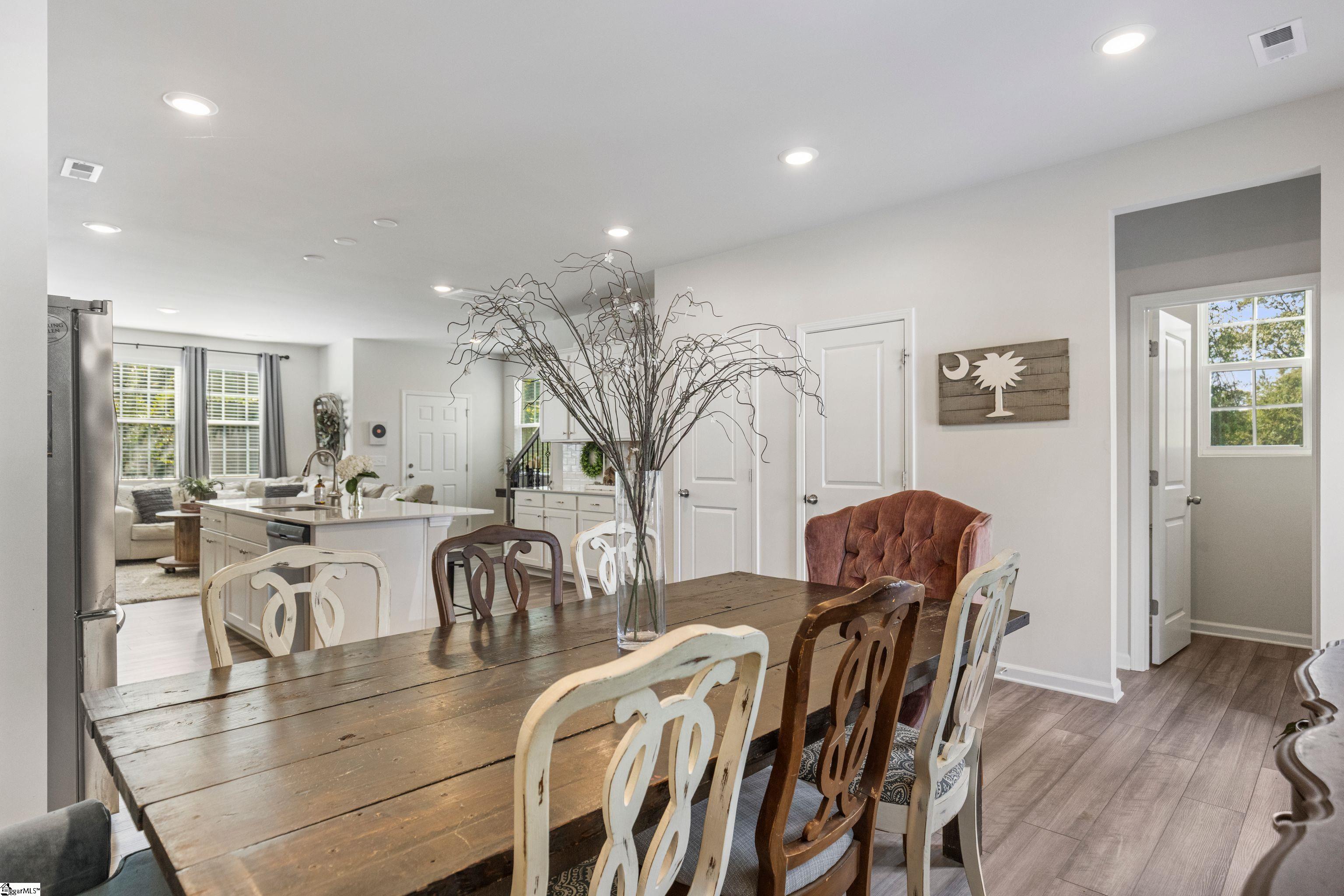 9 Trakas Court Property Photo 3